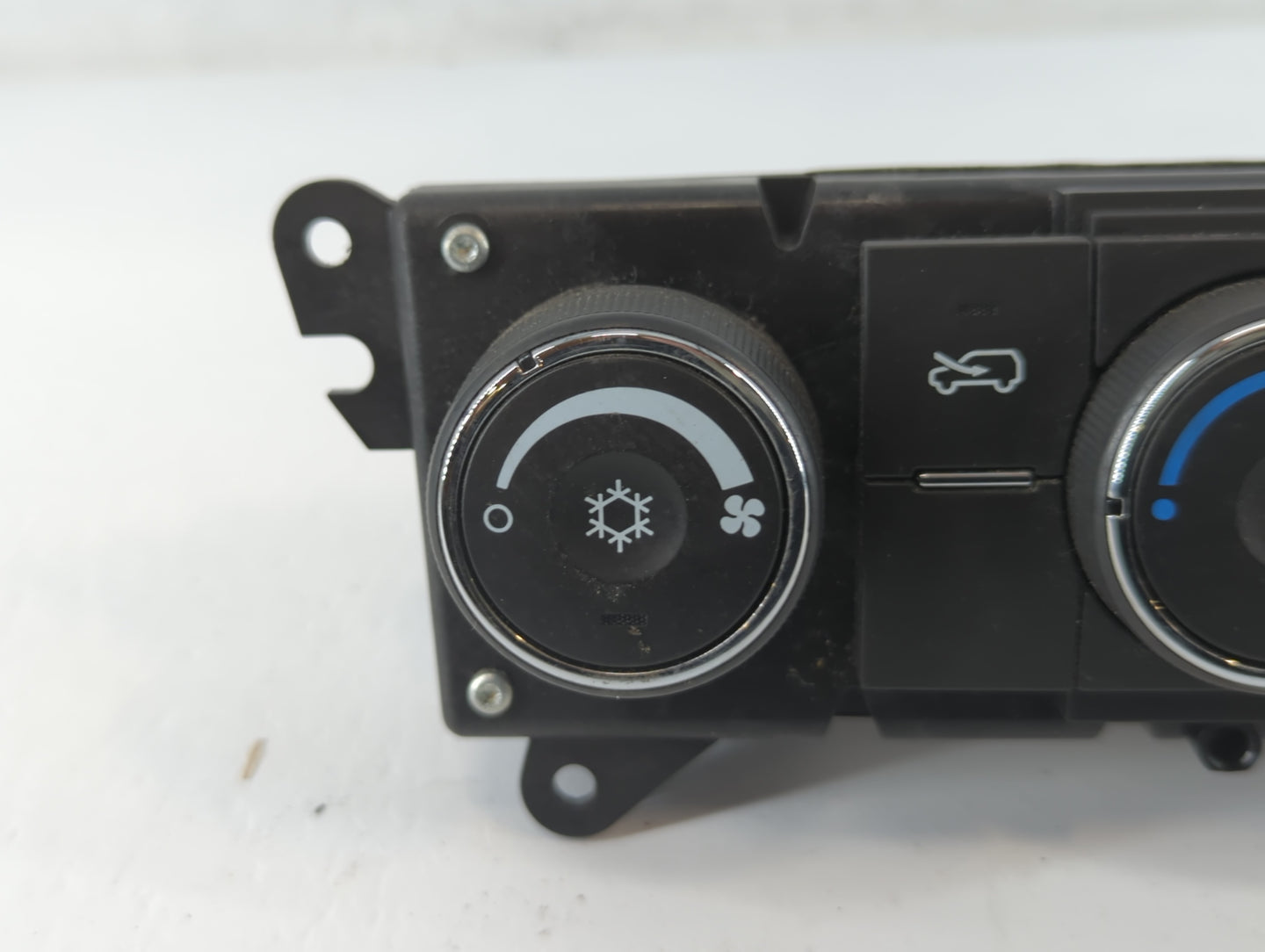 2007-2009 Chevrolet Equinox Climate Control Module Temperature AC/Heater Replacement P/N:25950961 Fits Fits 2007 2008 2009 O