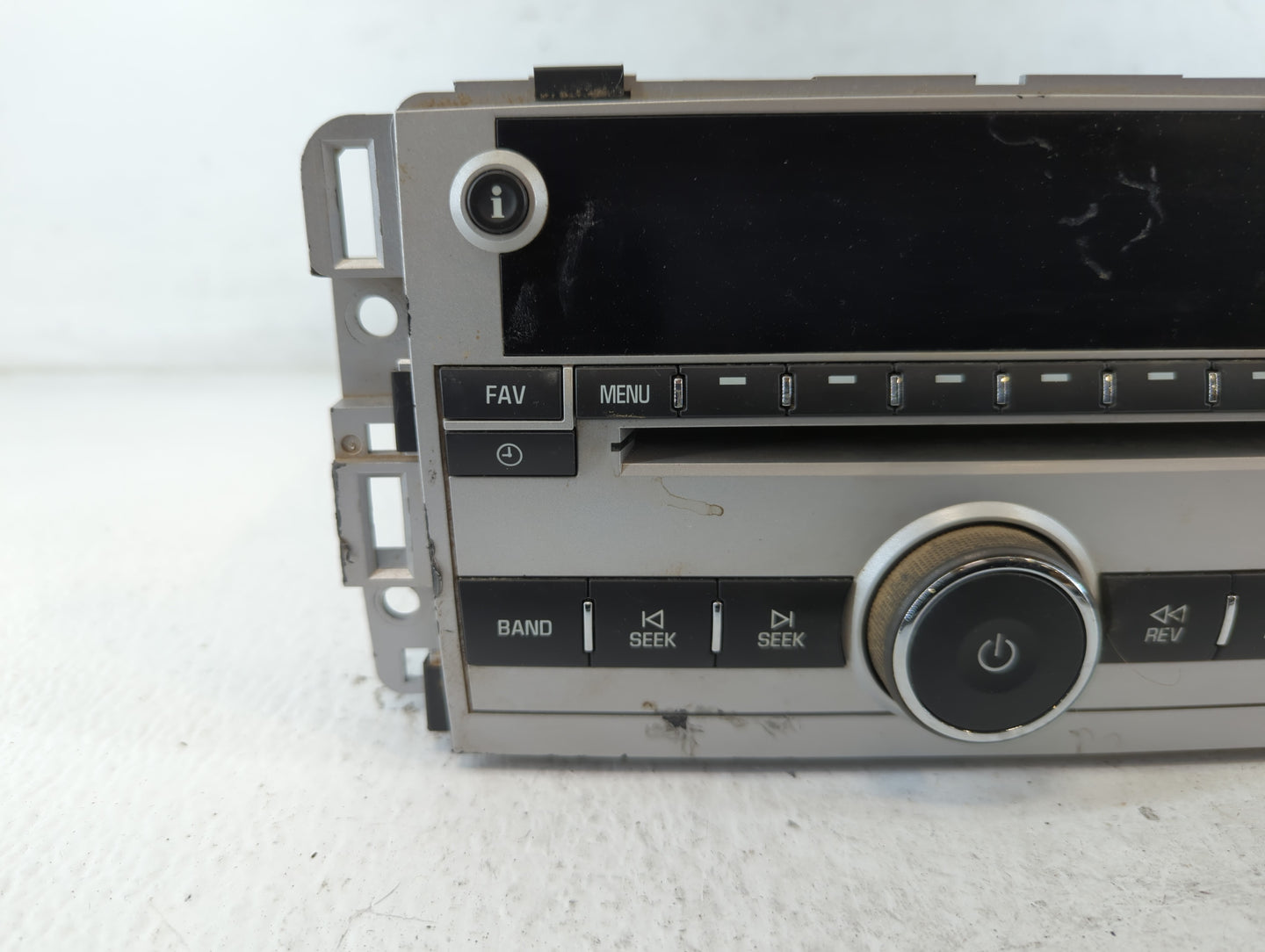 2009 Chevrolet Equinox Radio AM FM Cd Player Receiver Replacement P/N:25994581 Fits OEM Used Auto Parts - Oemusedautoparts1.