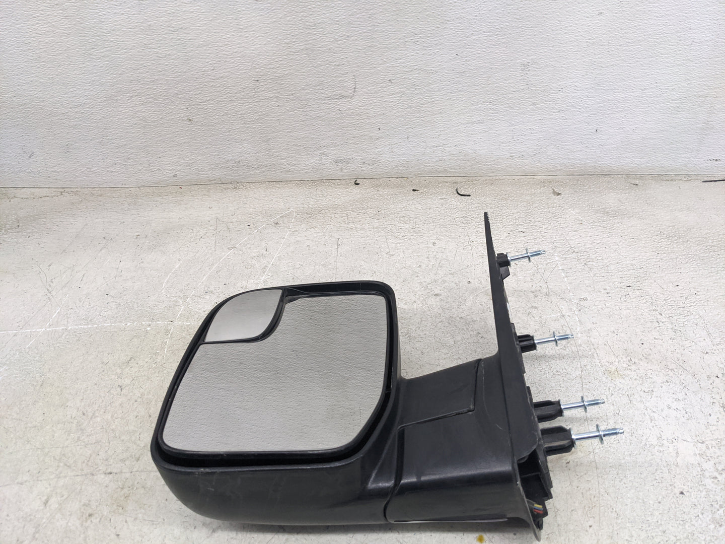 2009 Chevrolet Express 2500 Passenger Side View Mirror - Right Door Mirror OEM Used - Oemusedautoparts1.com