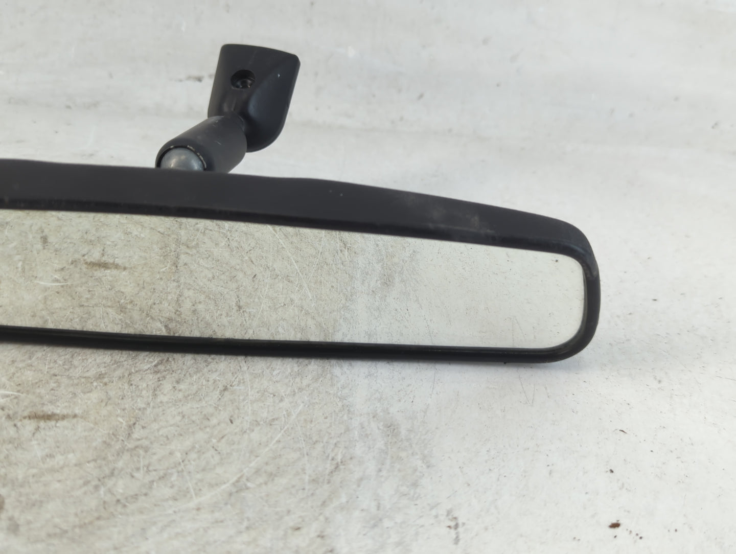 2003-2009 Chevrolet Express 2500 Interior Rear View Mirror Replacement OEM P/N:E8011083 Fits OEM Used Auto Parts - Oemusedau