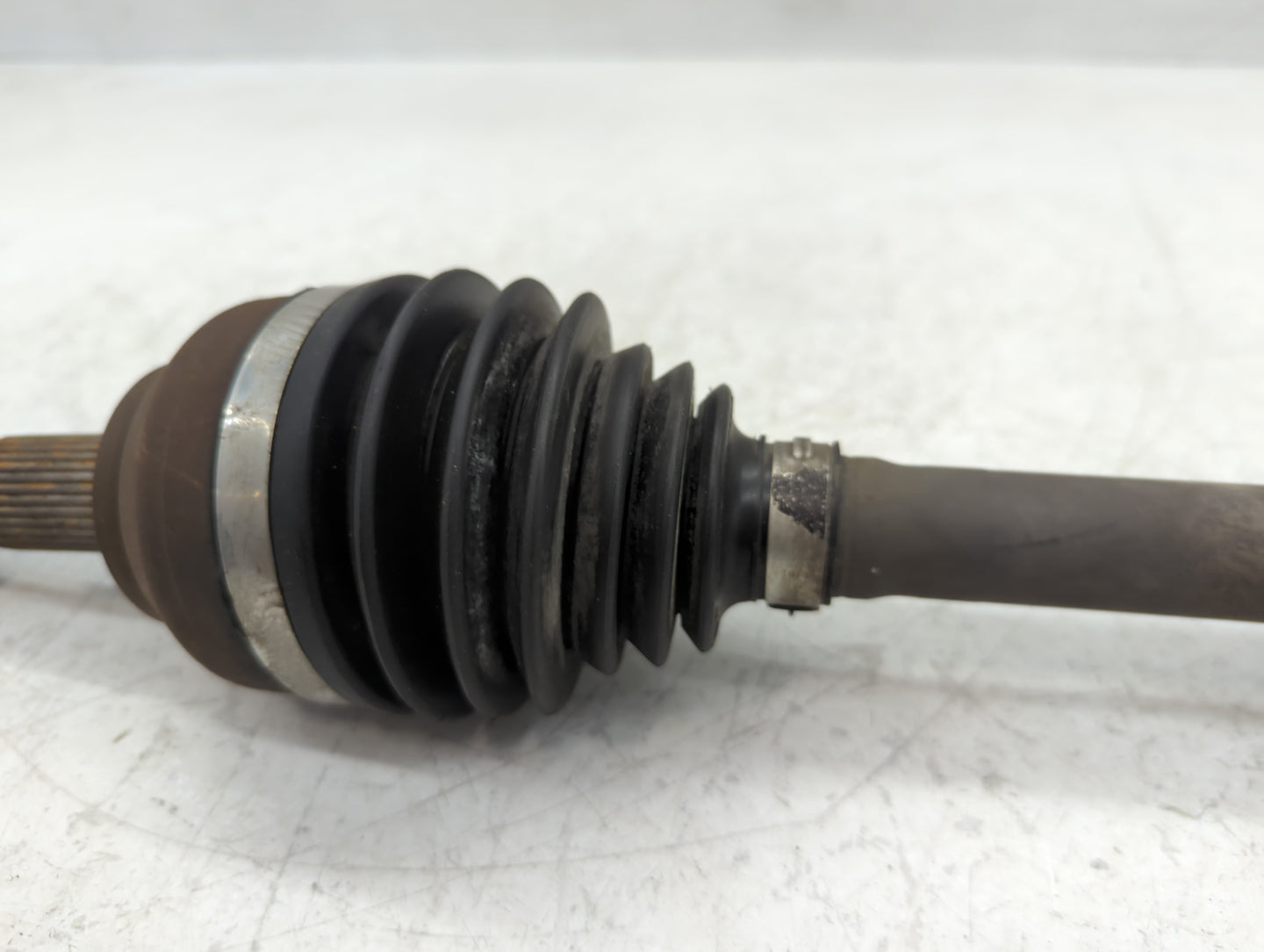 2009 Chevrolet Hhr Axle Shaft Front Passenger Cv C/v - Oemusedautoparts1.com