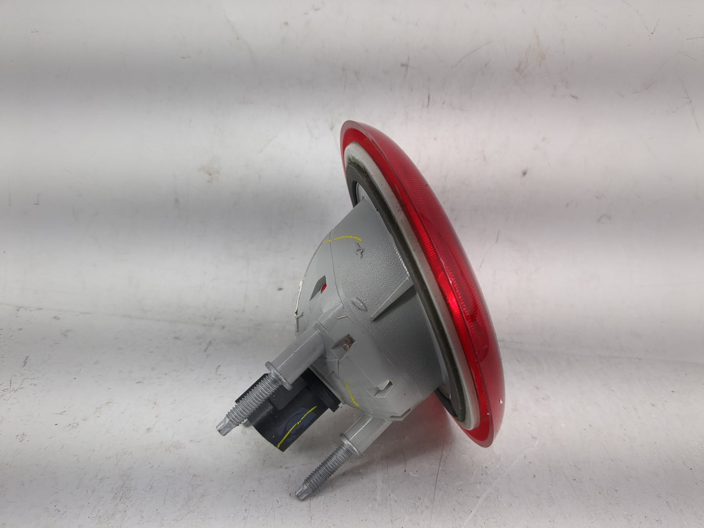 2006-2011 Chevrolet Hhr Tail Light Assembly Driver Left OEM P/N:16532493 Fits Fits 2006 2007 2008 2009 2010 2011 OEM Used Au