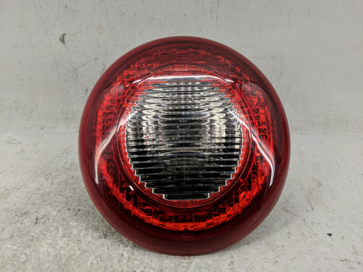 2006-2011 Chevrolet Hhr Tail Light Assembly Driver Left OEM P/N:20778528 Fits Fits 2006 2007 2008 2009 2010 2011 OEM Used Au