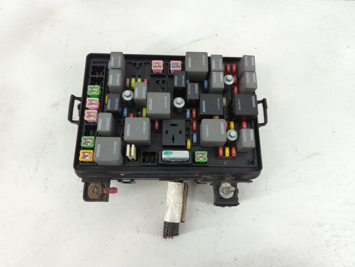 2009-2011 Chevrolet Hhr Fusebox Fuse Box Panel Relay Module P/N:R62682-015 Fits Fits 2009 2010 2011 OEM Used Auto Parts - Oe