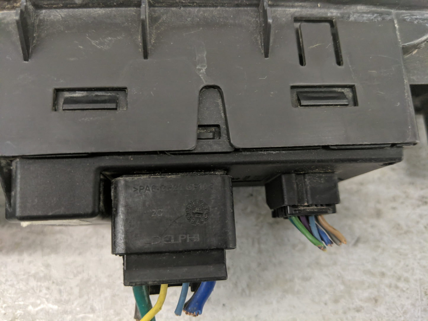 2009-2011 Chevrolet Hhr Master Power Window Switch Replacement Driver Side Left Fits OEM Used Auto Parts - Oemusedautoparts1