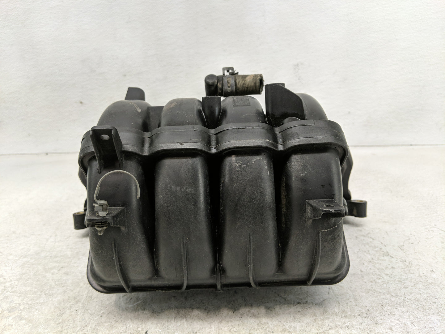2008-2011 Chevrolet Hhr Air Intake Manifold P/N:768989876 Fits Fits 2007 2008 2009 2010 2011 2012 OEM Used Auto Parts - Oemu