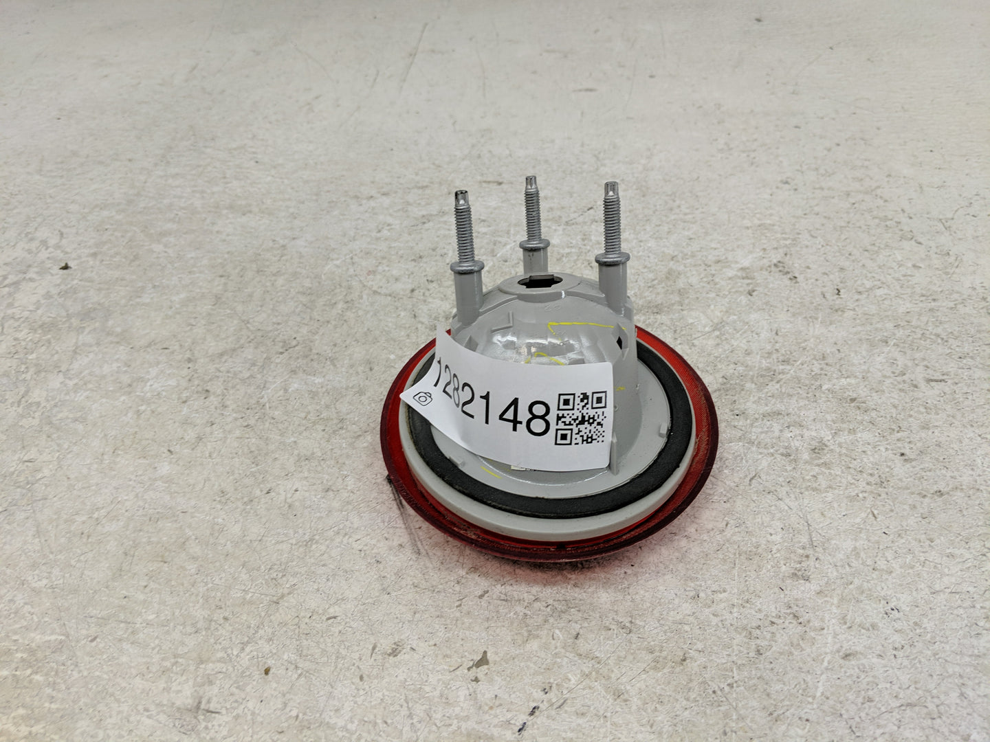 2006-2011 Chevrolet Hhr Tail Light Assembly Driver Left OEM Fits Fits 2006 2007 2008 2009 2010 2011 OEM Used Auto Parts - Oe