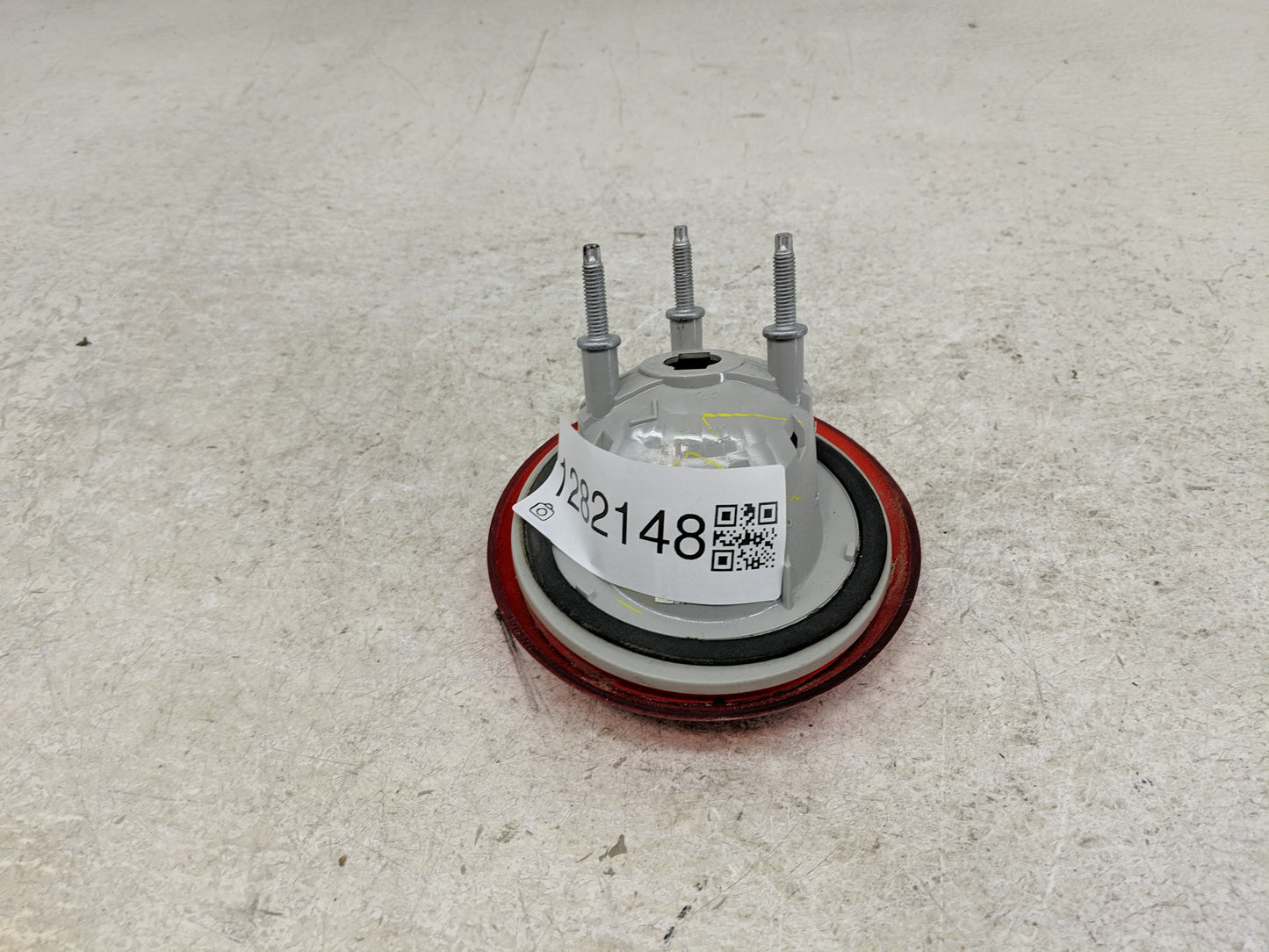 2006-2011 Chevrolet Hhr Tail Light Assembly Driver Left OEM Fits Fits 2006 2007 2008 2009 2010 2011 OEM Used Auto Parts - Oe