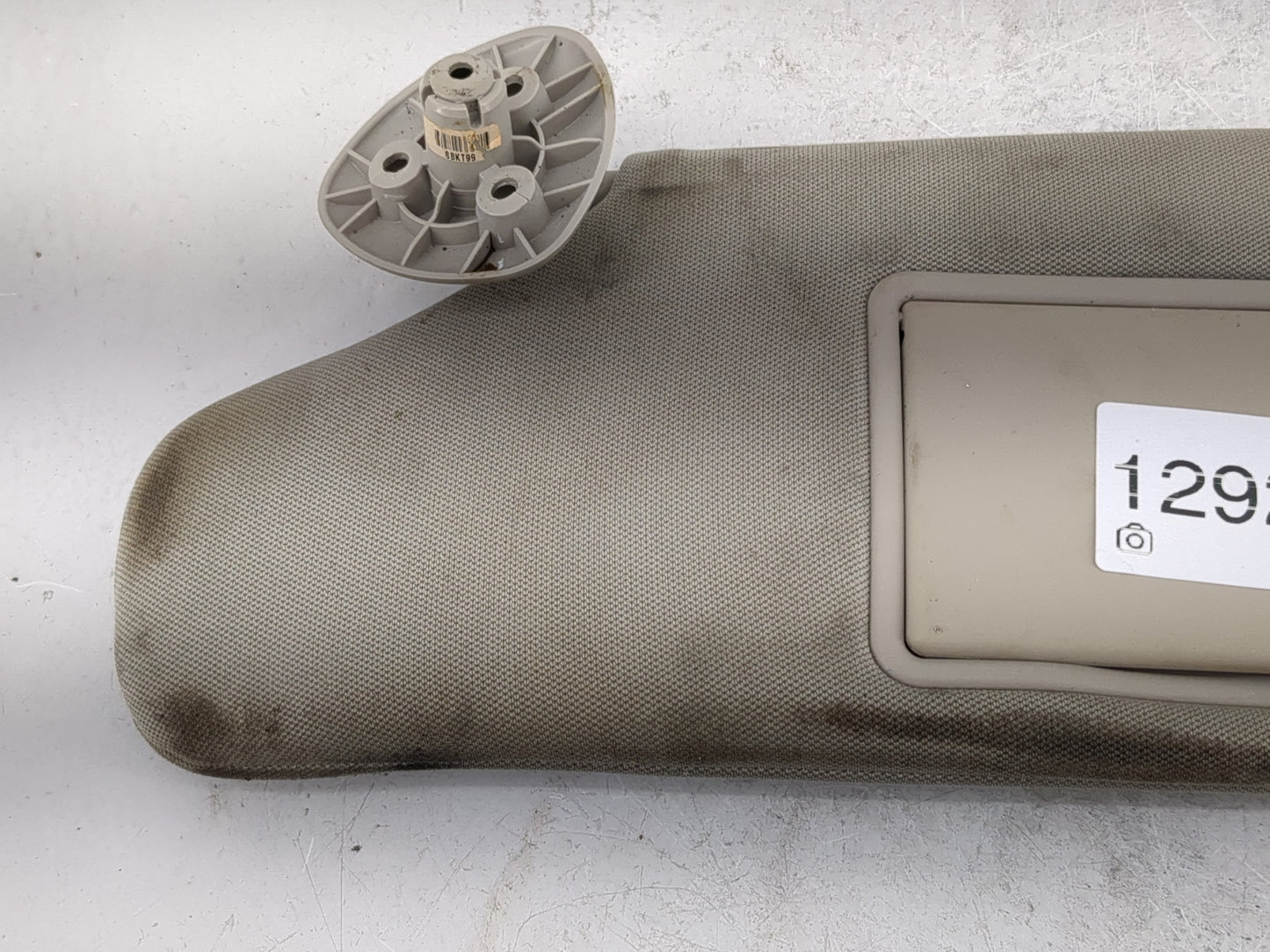 2006-2011 Chevrolet Hhr Sun Visor Shade Replacement Driver Left Mirror Fits Fits 2006 2007 2008 2009 2010 2011 OEM Used Auto