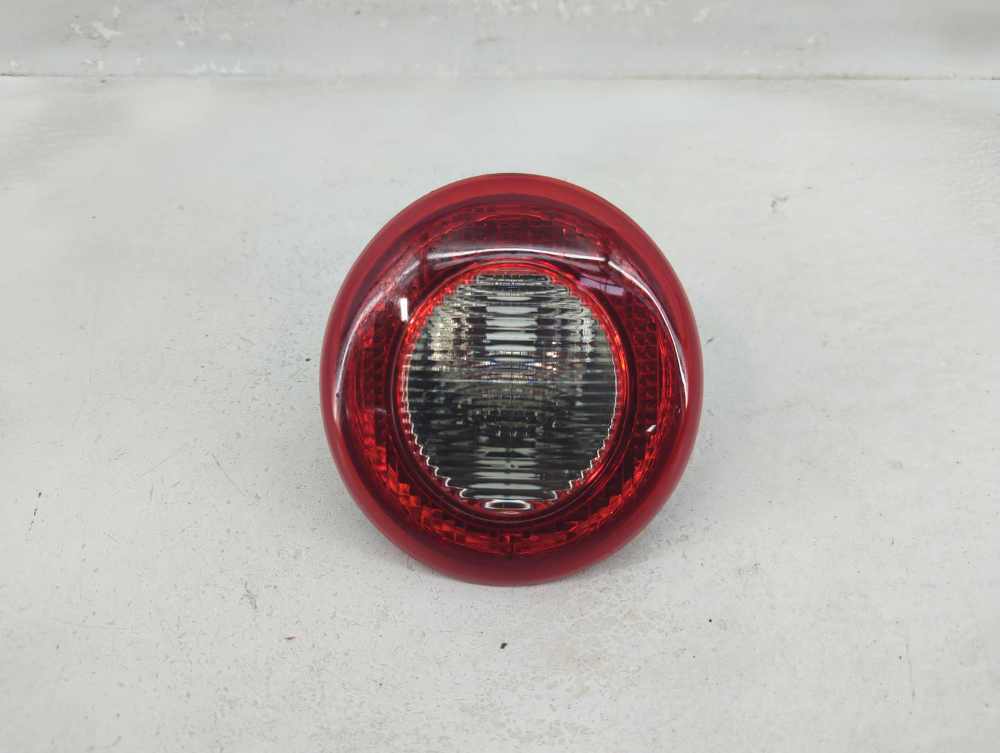2006-2011 Chevrolet Hhr Tail Light Assembly Passenger Right OEM P/N:16532494 A Fits Fits 2006 2007 2008 2009 2010 2011 OEM U