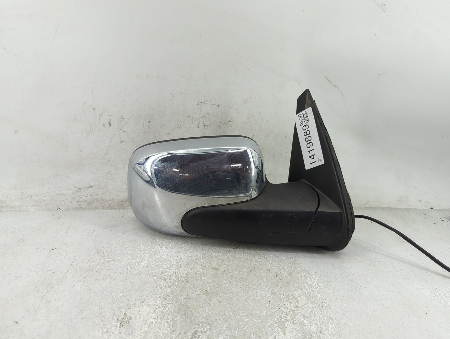 2006-2011 Chevrolet Hhr Passenger Right Side View Manual Door Mirror - Oemusedautoparts1.com