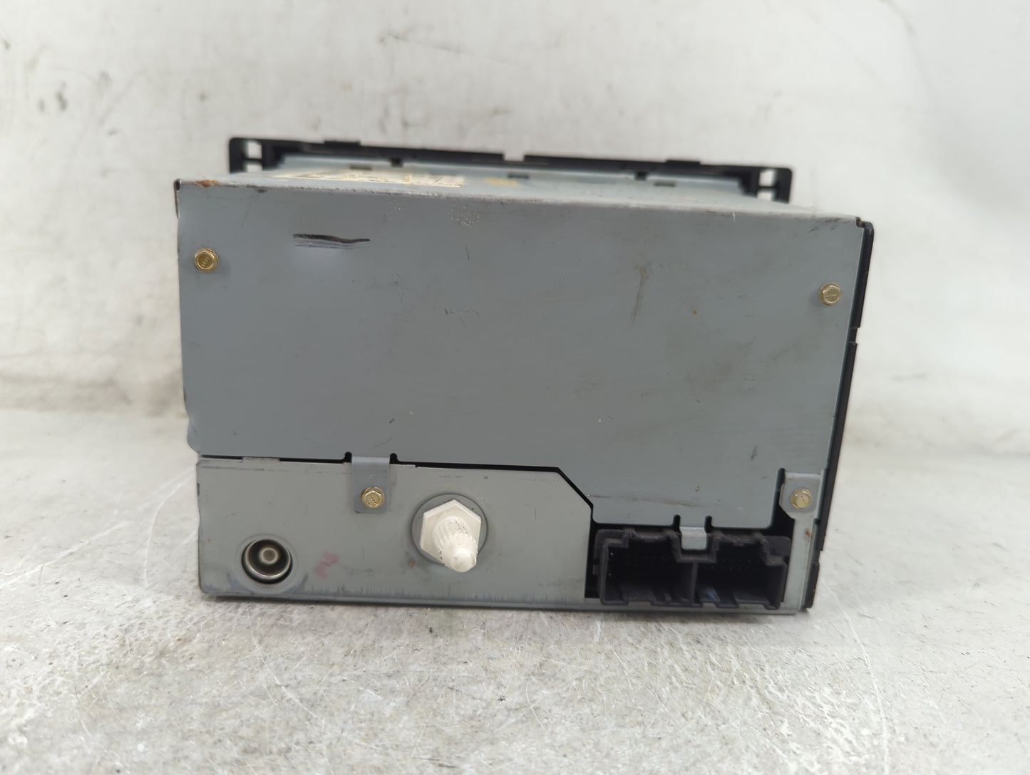 2009-2011 Chevrolet Hhr Radio AM FM Cd Player Receiver Replacement Fits Fits 2009 2010 2011 OEM Used Auto Parts - Oemusedaut