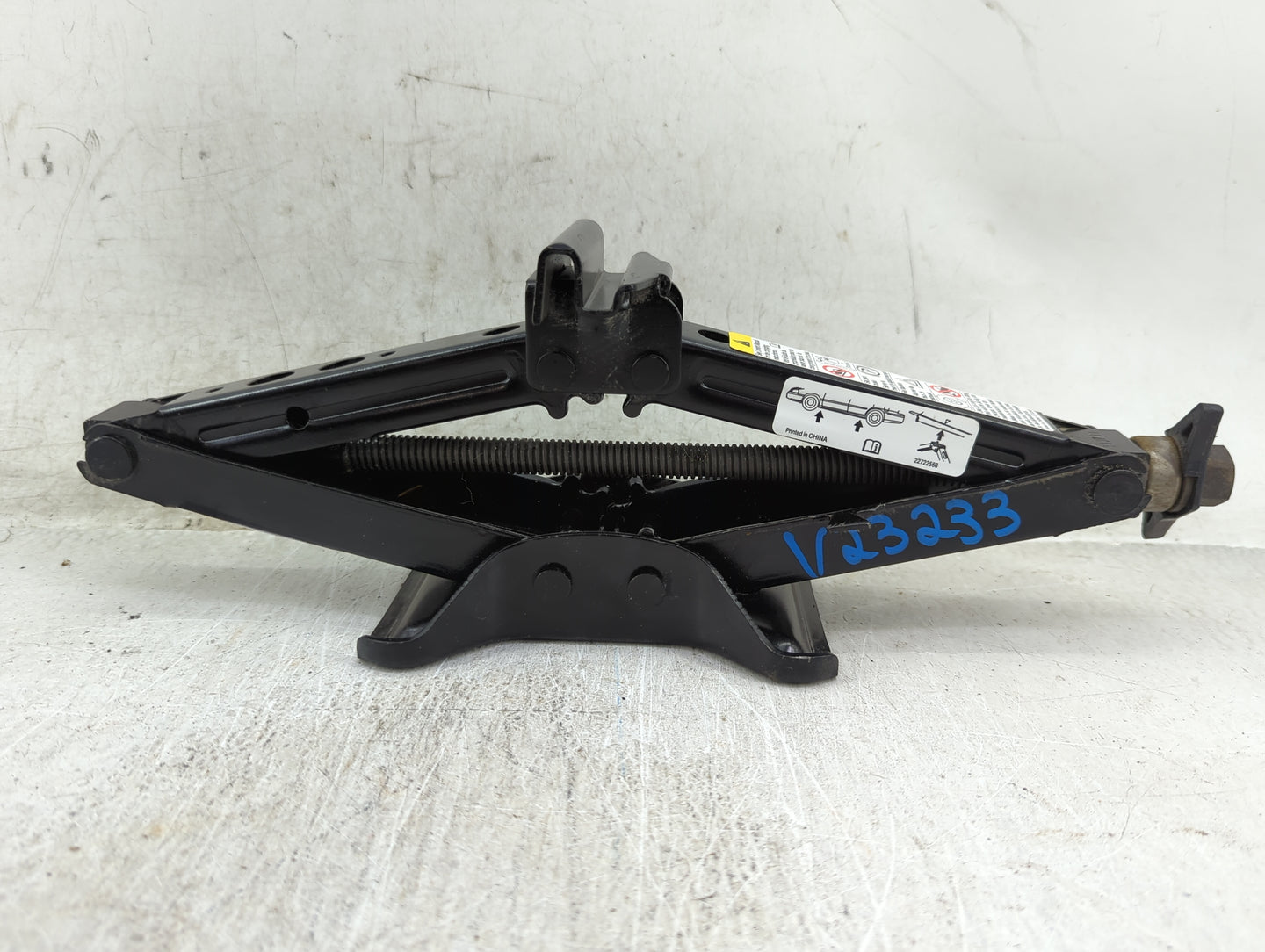 2009 Chevrolet Hhr Spare Scissor Car Jack - Oemusedautoparts1.com