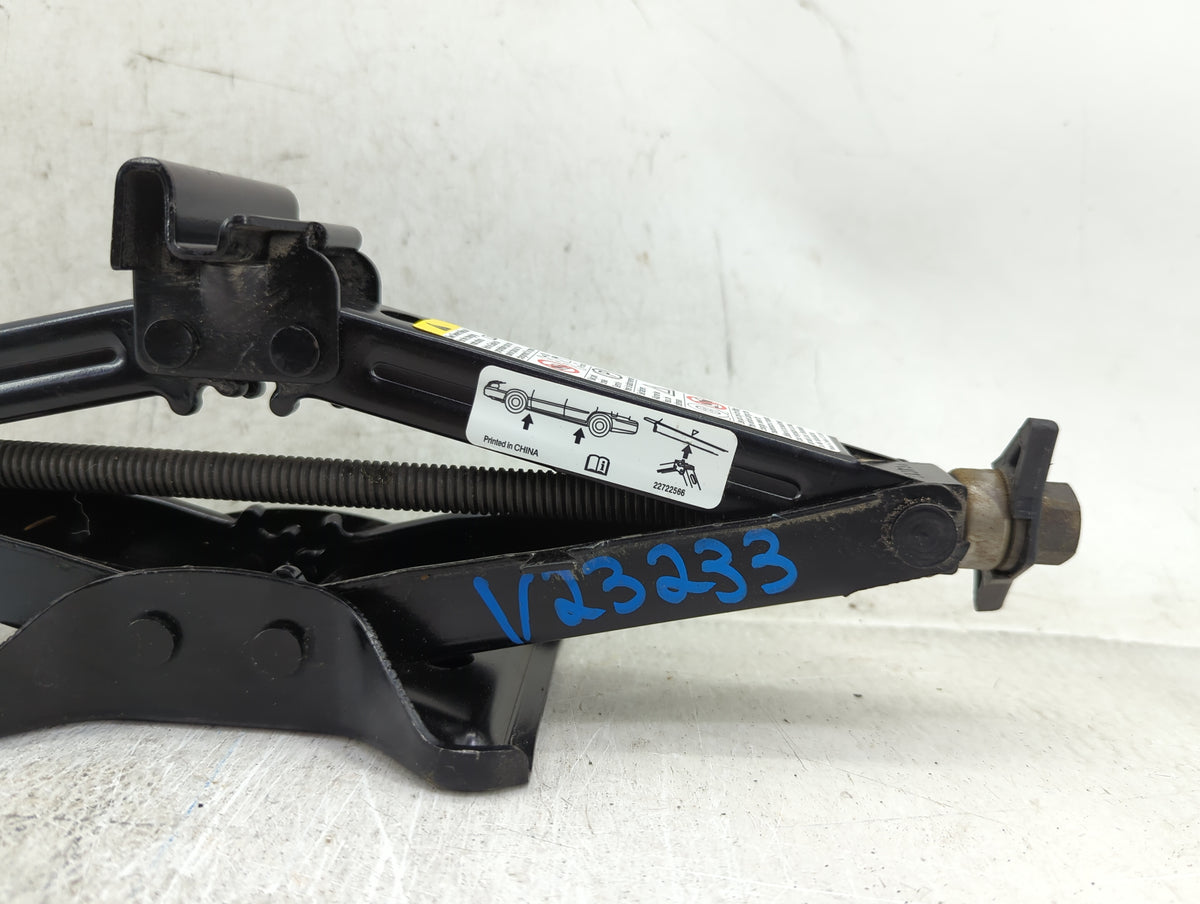 2009 Chevrolet Hhr Spare Scissor Car Jack - Oemusedautoparts1.com