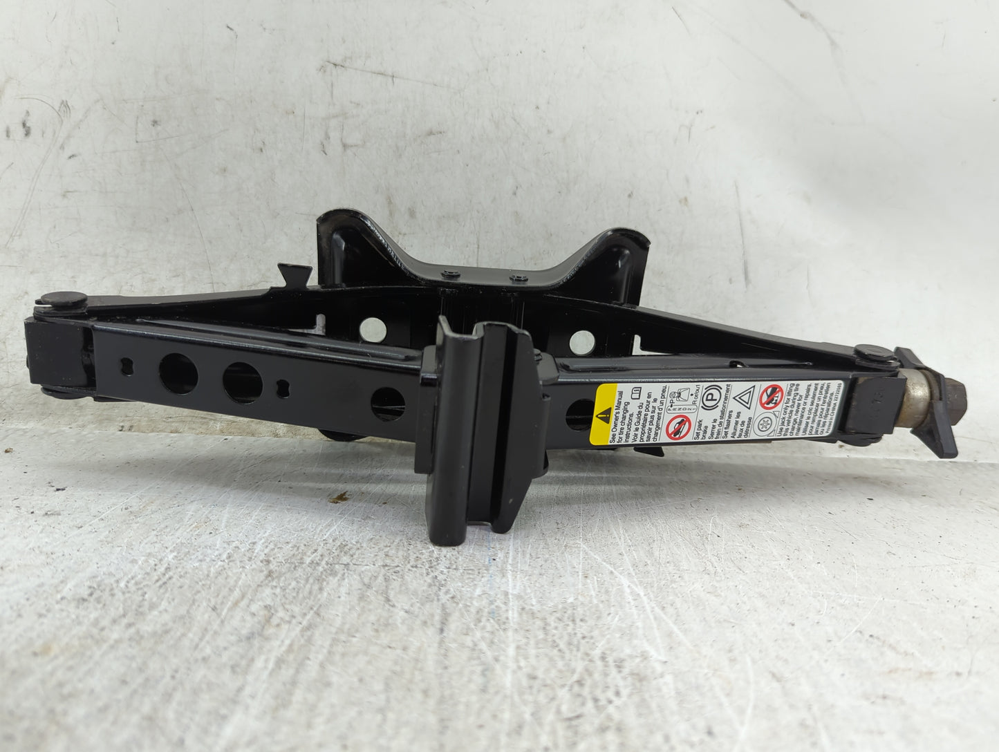 2009 Chevrolet Hhr Spare Scissor Car Jack - Oemusedautoparts1.com