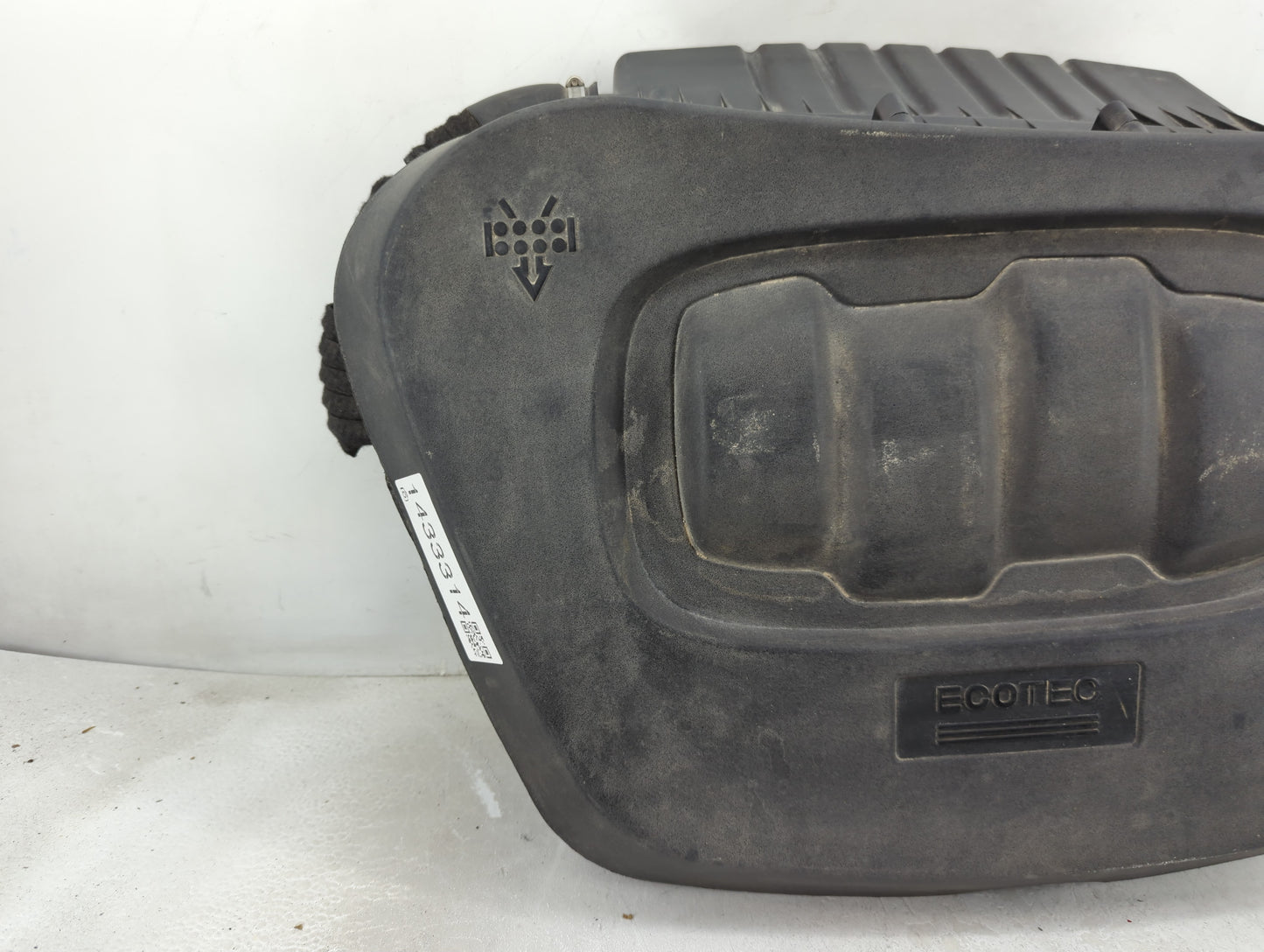 2009 Chevrolet Hhr Engine Cover - Oemusedautoparts1.com