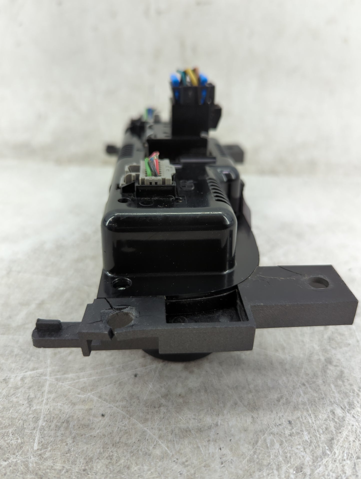 2007-2011 Chevrolet Hhr Climate Control Module Temperature AC/Heater Replacement P/N:15873415 28040654 Fits OEM Used Auto Pa