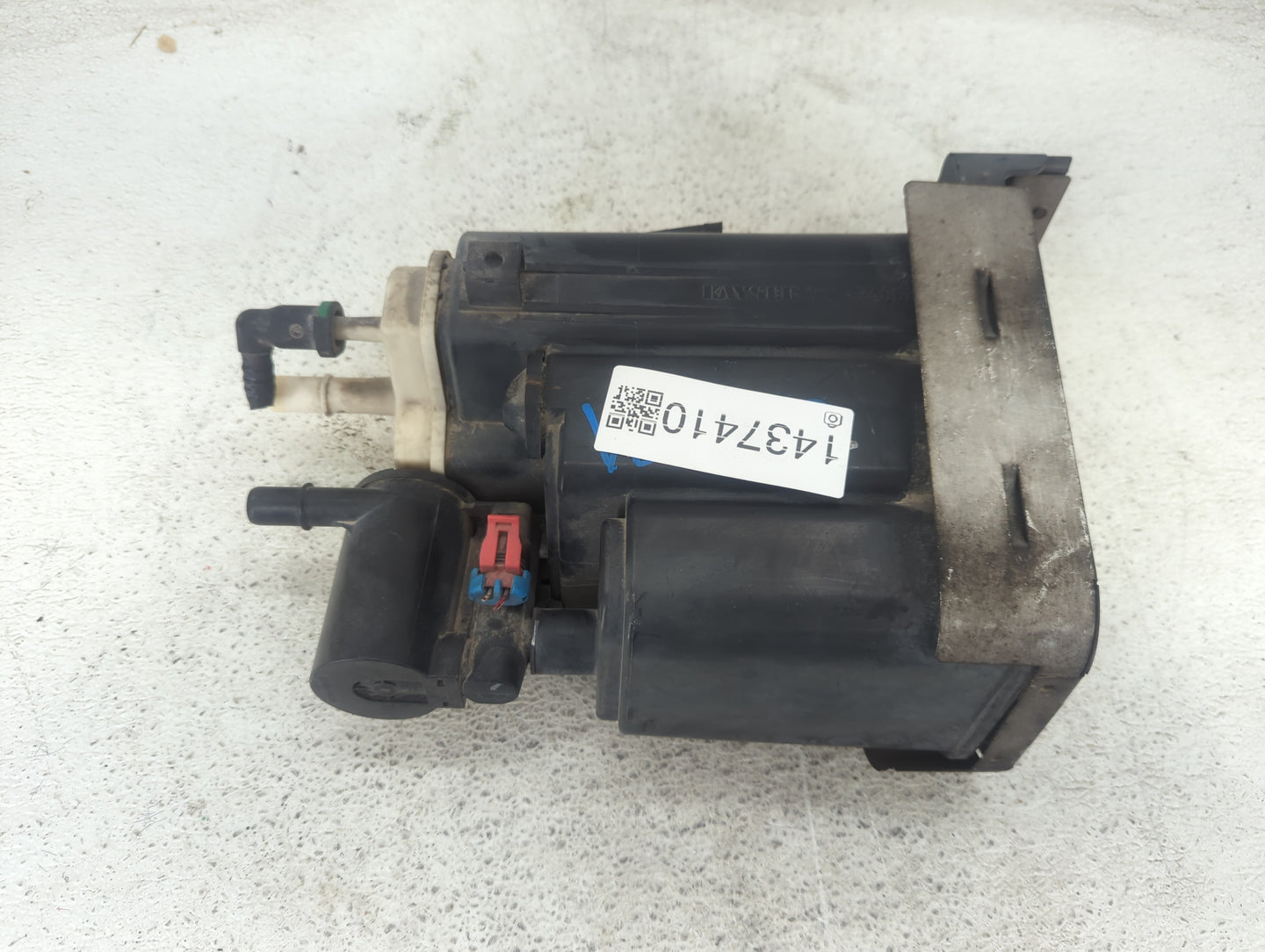 2009 Chevrolet Hhr Fuel Vapor Charcoal Canister - Oemusedautoparts1.com