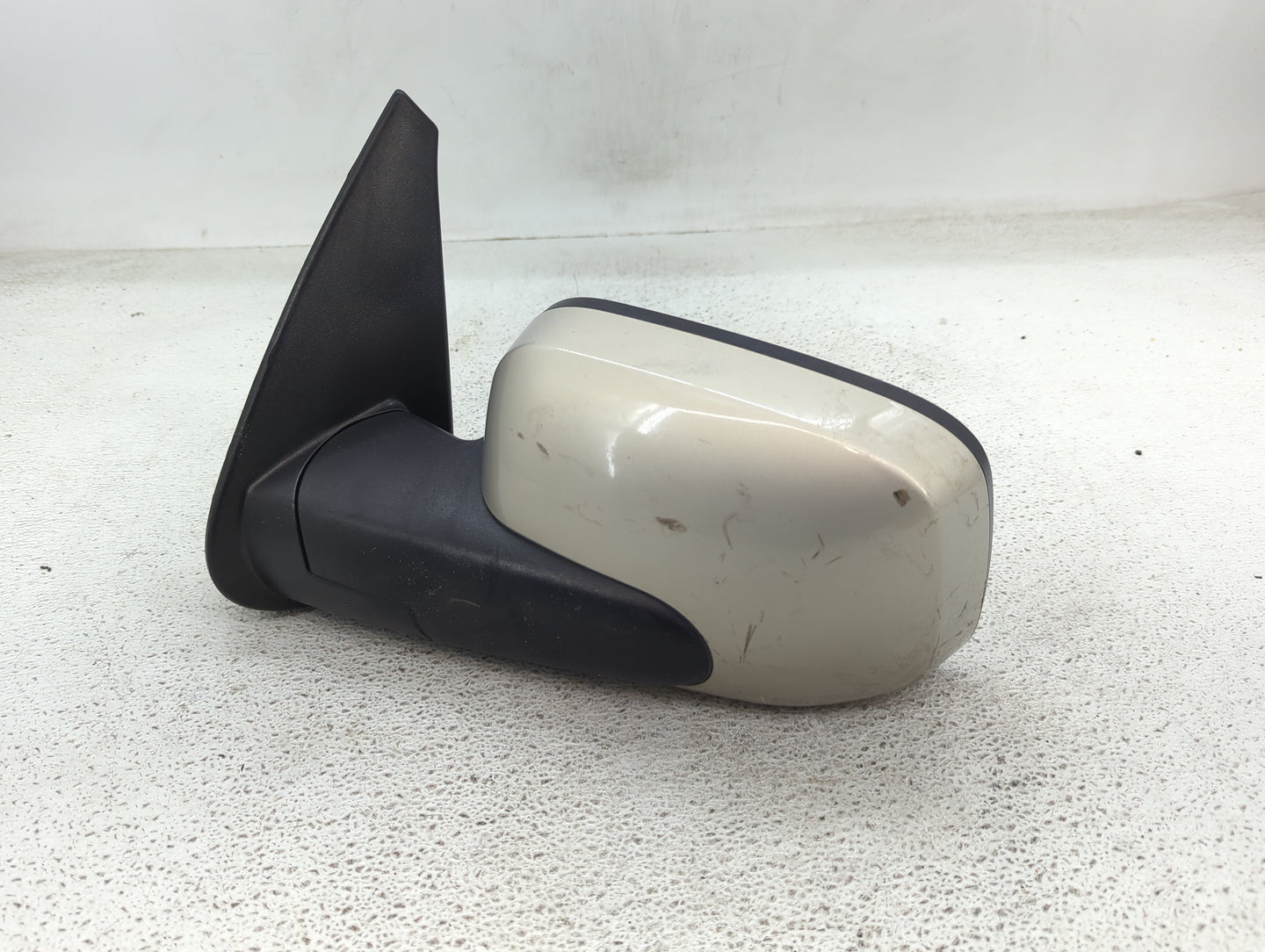 2007-2011 Chevrolet Hhr Driver Side View Mirror - Left Door Mirror OEM Used - Oemusedautoparts1.com