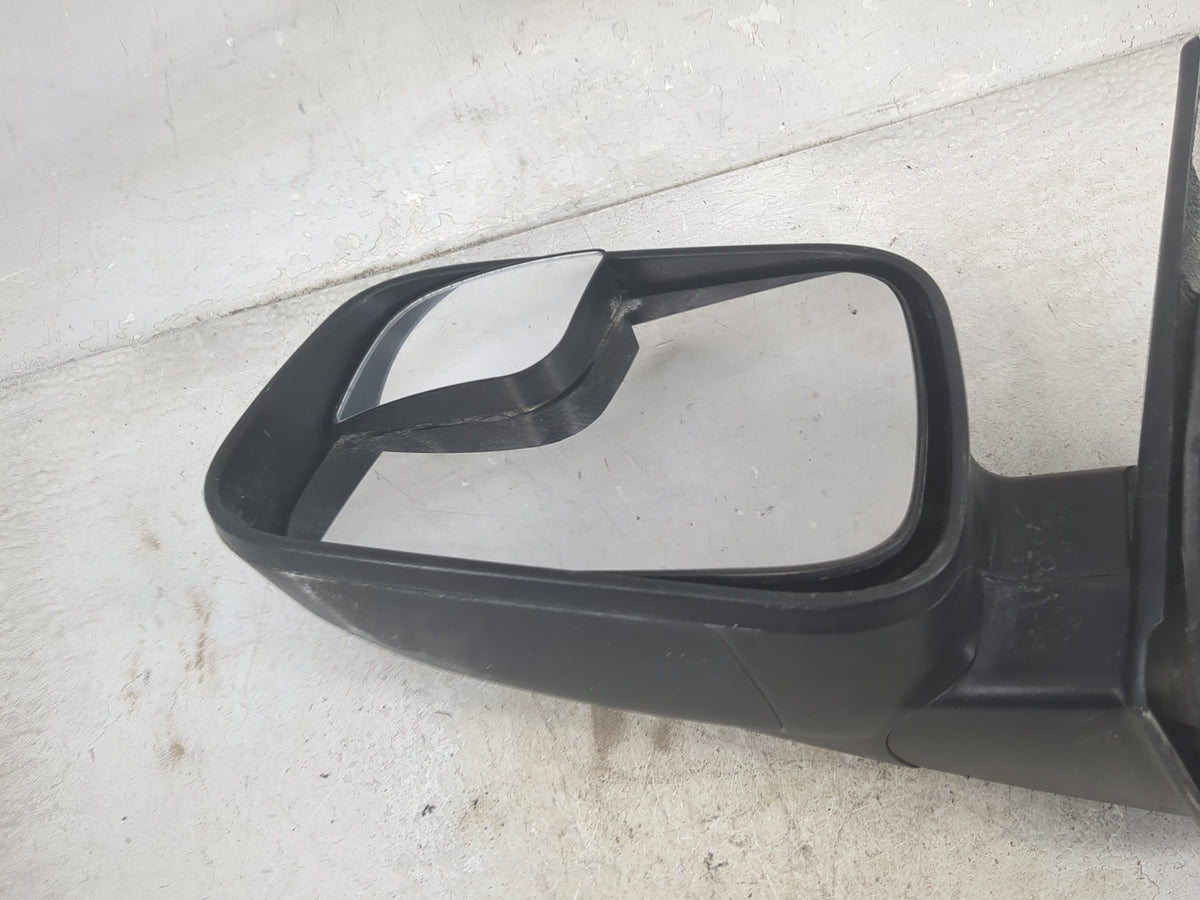 2006-2011 Chevrolet Hhr Driver Side View Mirror - Left Door Mirror OEM Used - Oemusedautoparts1.com