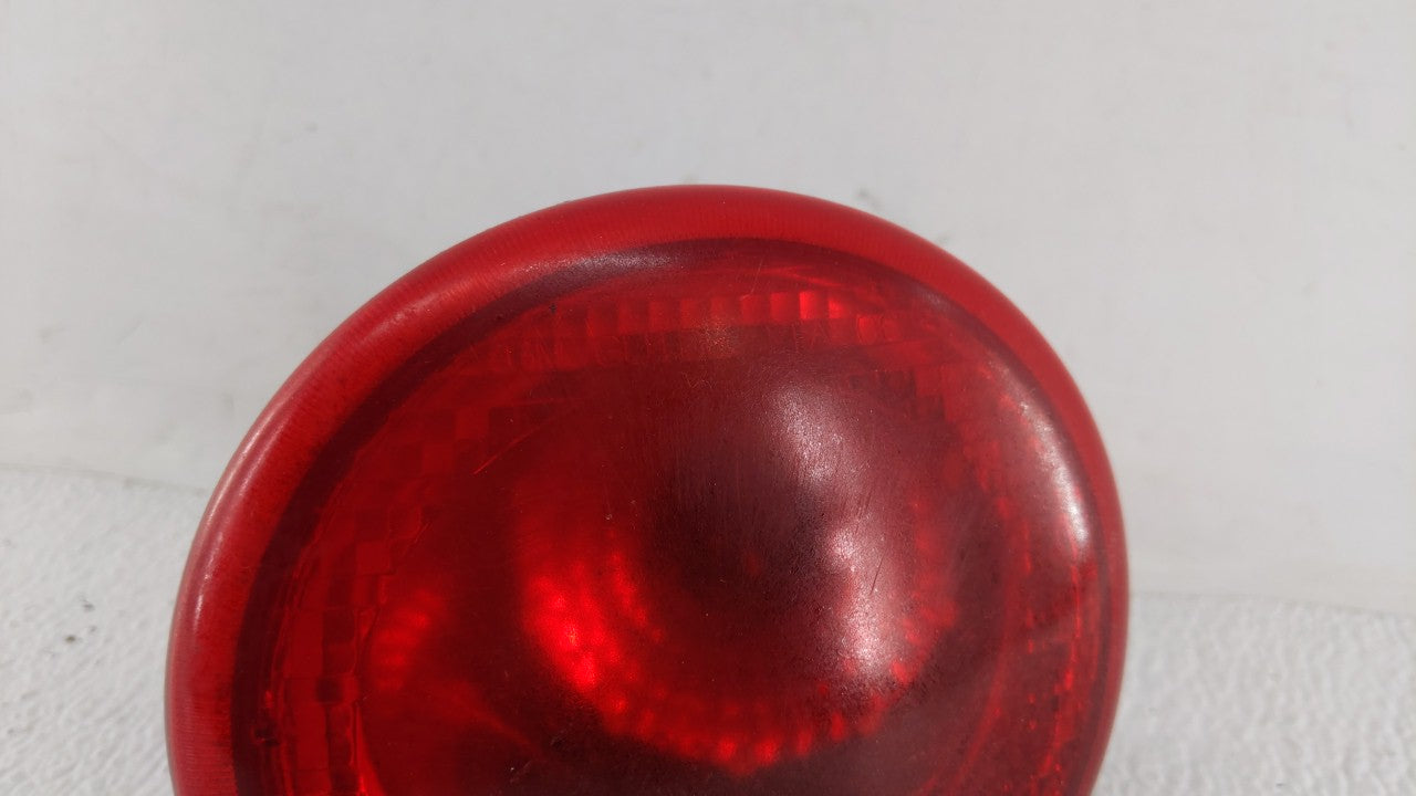 2006-2011 Chevrolet Hhr Tail Light Assembly Passenger Right OEM P/N:15821824 16532504 Fits Fits 2006 2007 2008 2009 2010 201