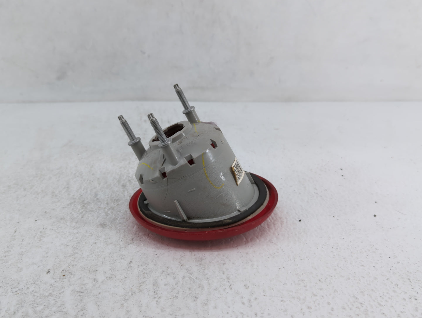 2006-2011 Chevrolet Hhr Tail Light Assembly Driver Left OEM P/N:2586381 Fits Fits 2006 2007 2008 2009 2010 2011 OEM Used Aut