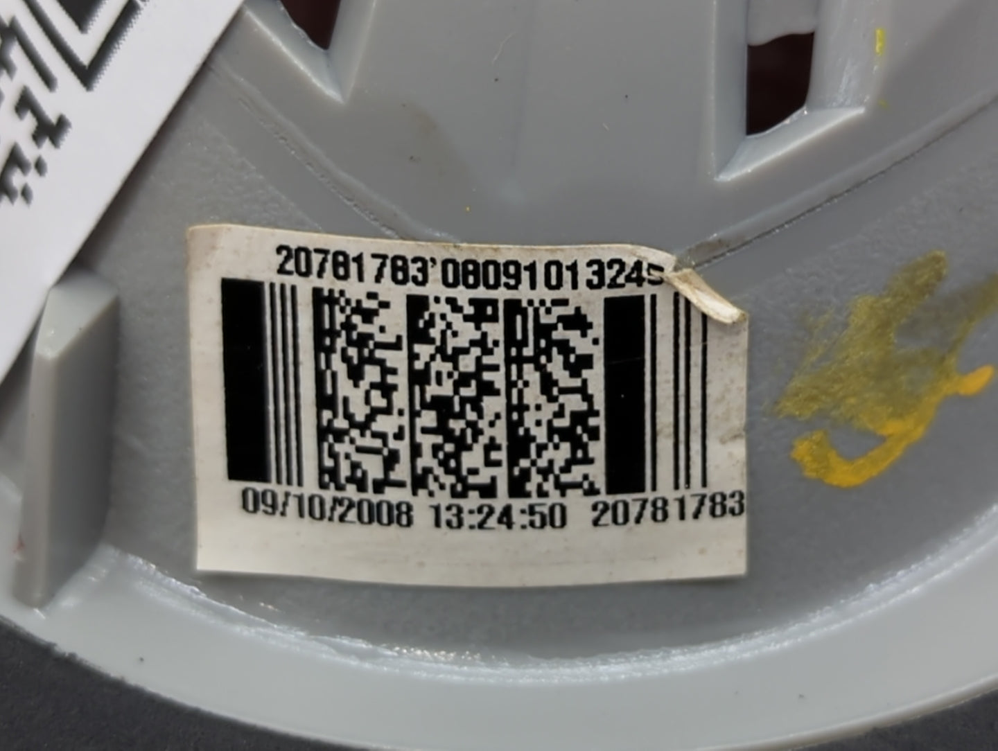 2006-2011 Chevrolet Hhr Tail Light Assembly Passenger Right OEM P/N:15875484 25863812 Fits Fits 2006 2007 2008 2009 2010 201