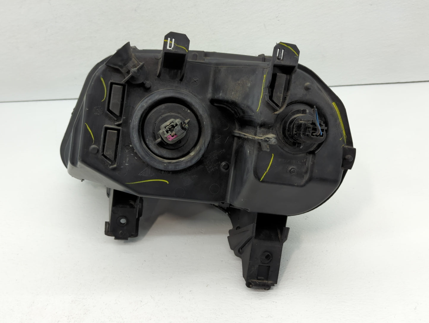 2006-2011 Chevrolet Hhr Driver Left Oem Head Light Headlight Lamp - Oemusedautoparts1.com