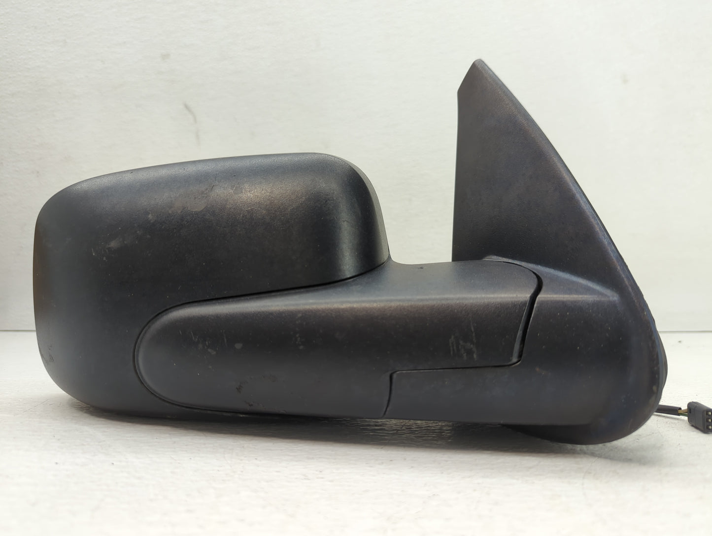 2006-2011 Chevrolet Hhr Passenger Side View Mirror - Right Door Mirror OEM Used - Oemusedautoparts1.com