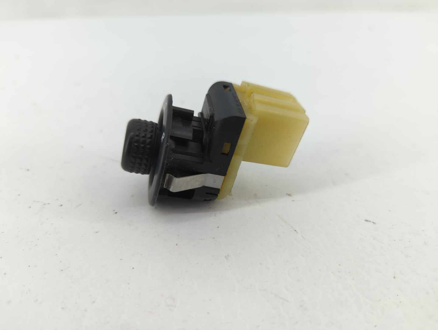 2006-2011 Chevrolet Hhr Master Power Window Switch Replacement Driver Side Left P/N:56040694D/A Fits OEM Used Auto Parts - O