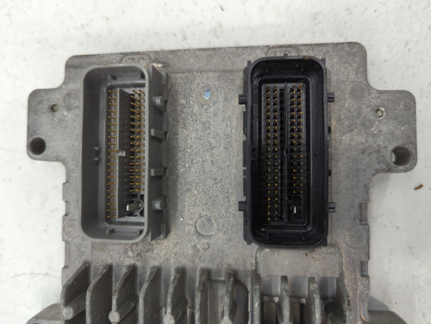 2007-2011 Chevrolet Hhr PCM Engine Control Computer ECU ECM PCU OEM P/N:12630186 E37 12630186 Fits OEM Used Auto Parts - Oem