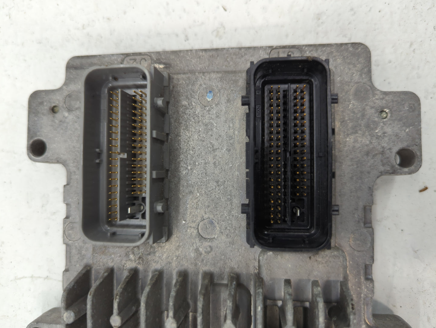 2007-2011 Chevrolet Hhr PCM Engine Control Computer ECU ECM PCU OEM P/N:12630186 E37 12630186 Fits OEM Used Auto Parts - Oem