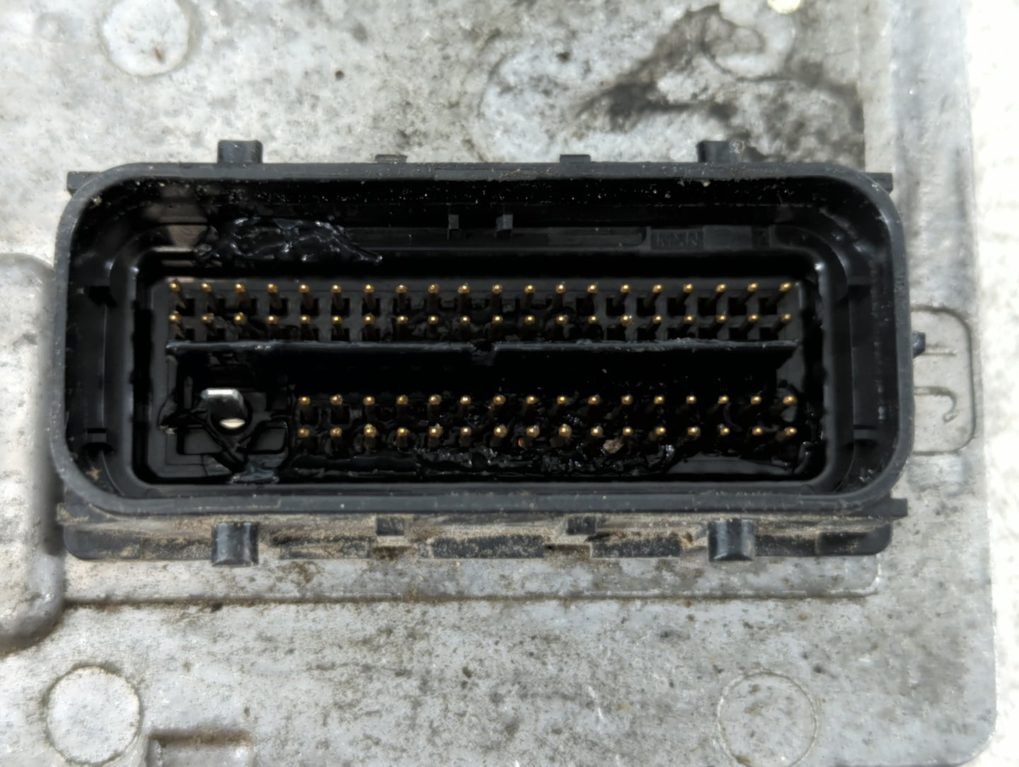 2007-2011 Chevrolet Hhr PCM Engine Control Computer ECU ECM PCU OEM P/N:12630186 E37 12630186 Fits OEM Used Auto Parts - Oem
