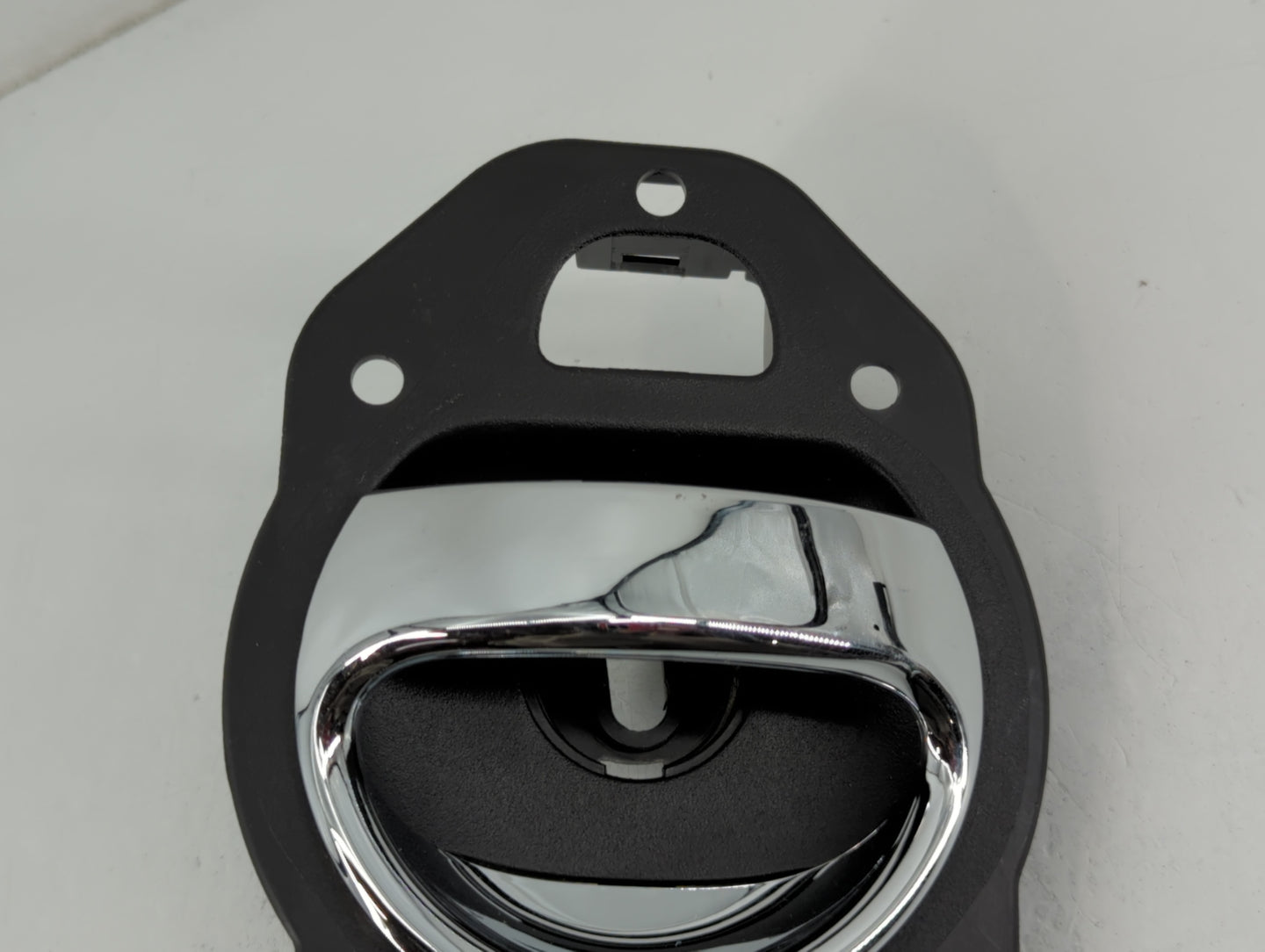 2009 Chevrolet Hhr Passenger Side Front Inside Door Handle Oem - Oemusedautoparts1.com