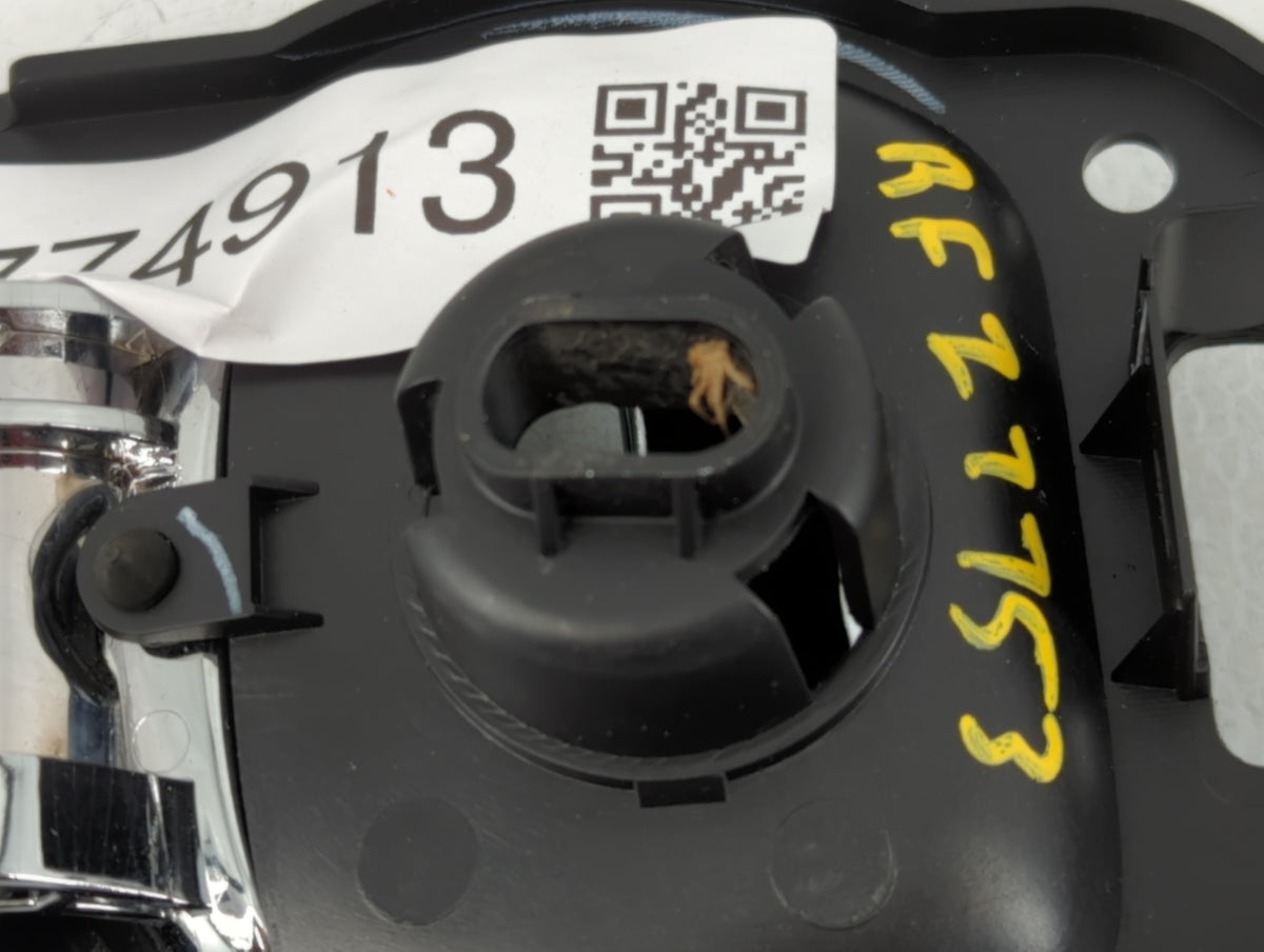 2009 Chevrolet Hhr Drivers Side Inside Front Door Handle Oem - Oemusedautoparts1.com