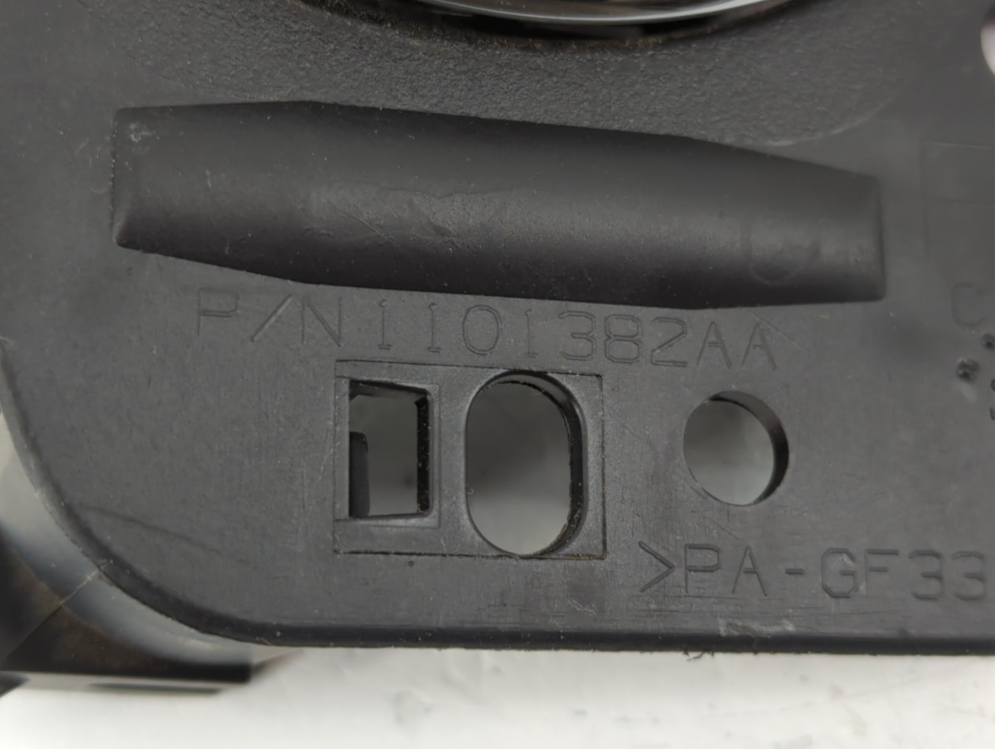 2009 Chevrolet Hhr Passenger Side Front Inside Door Handle Oem - Oemusedautoparts1.com
