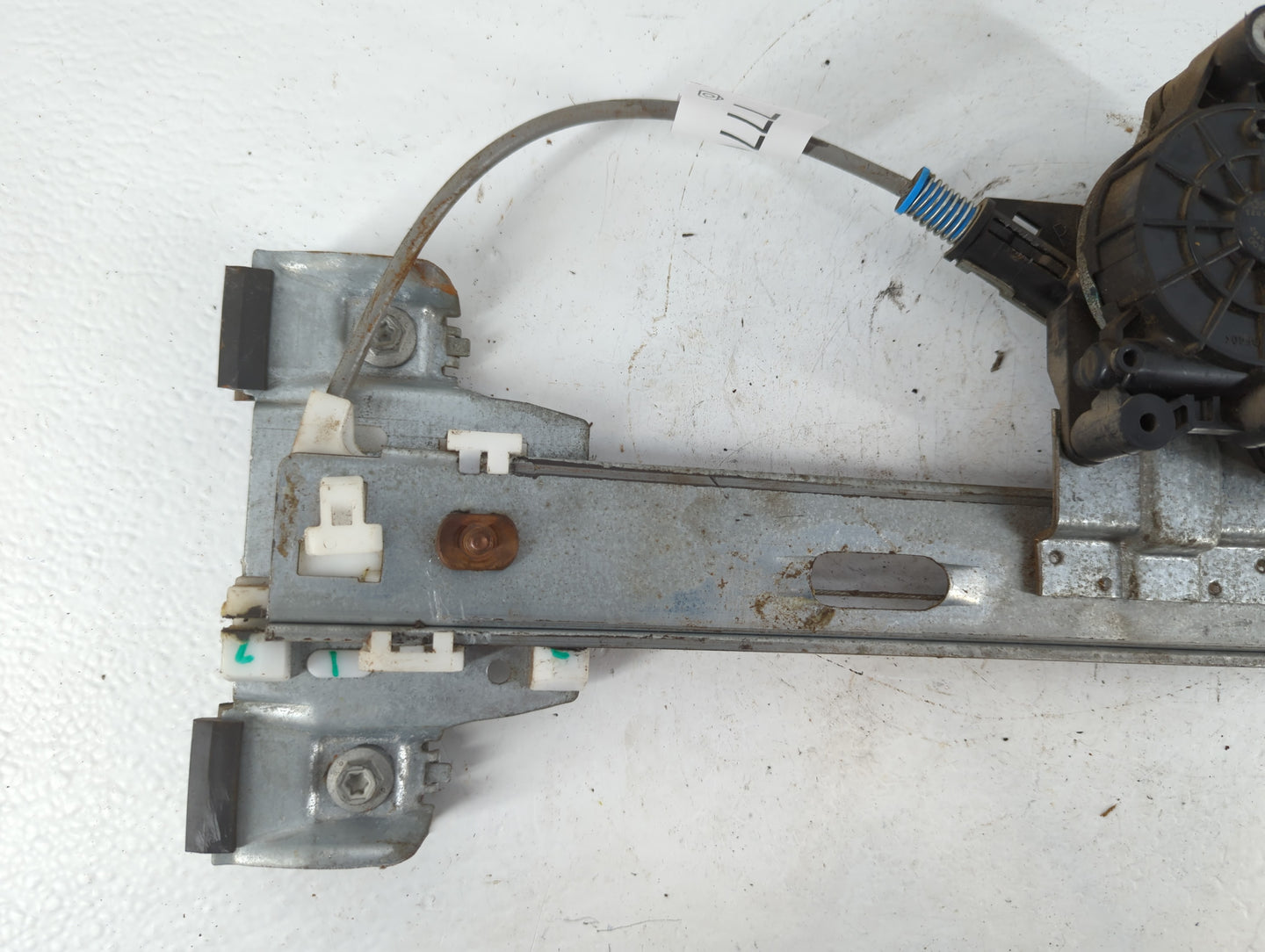 2006-2011 Chevrolet Hhr Driver Left Rear Window Regulator - Oemusedautoparts1.com