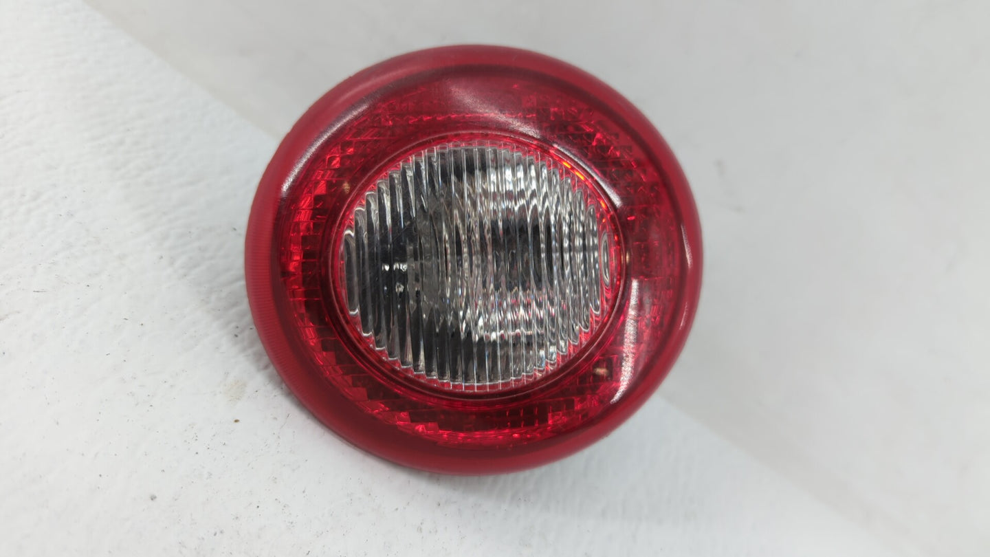 2009 Chevrolet Hhr Tail Light Assembly Passenger Right OEM P/N:25863812 25823015, 15875484 Fits Fits 2006 2007 2008 2010 201