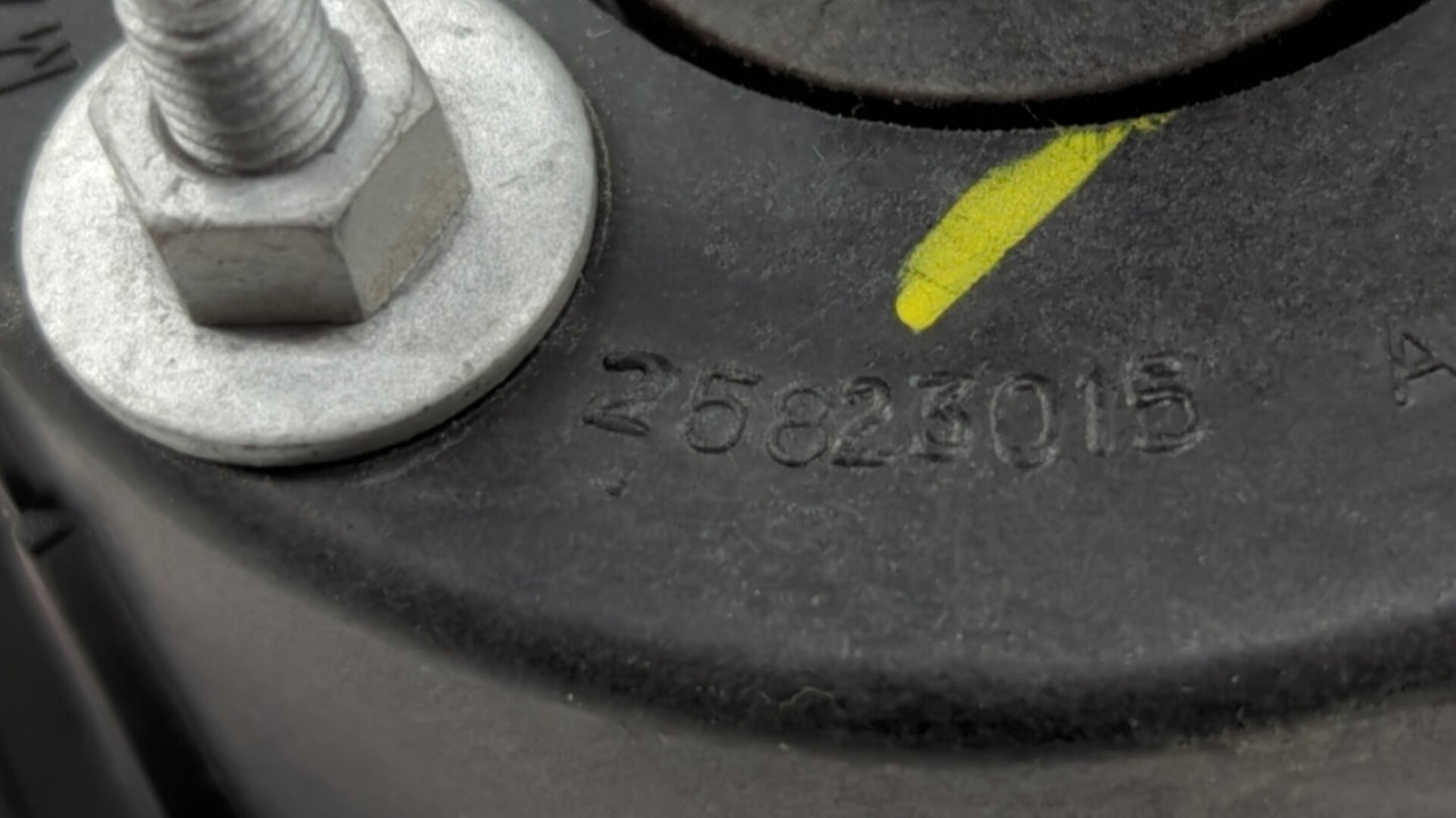 2009 Chevrolet Hhr Tail Light Assembly Passenger Right OEM P/N:25823015 Fits Fits 2006 2007 2008 2010 2011 OEM Used Auto Par