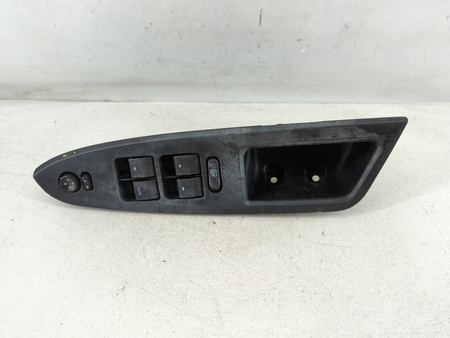 2009-2016 Chevrolet Impala Master Power Window Switch Replacement Driver Side Left P/N:25828893 Fits OEM Used Auto Parts - O