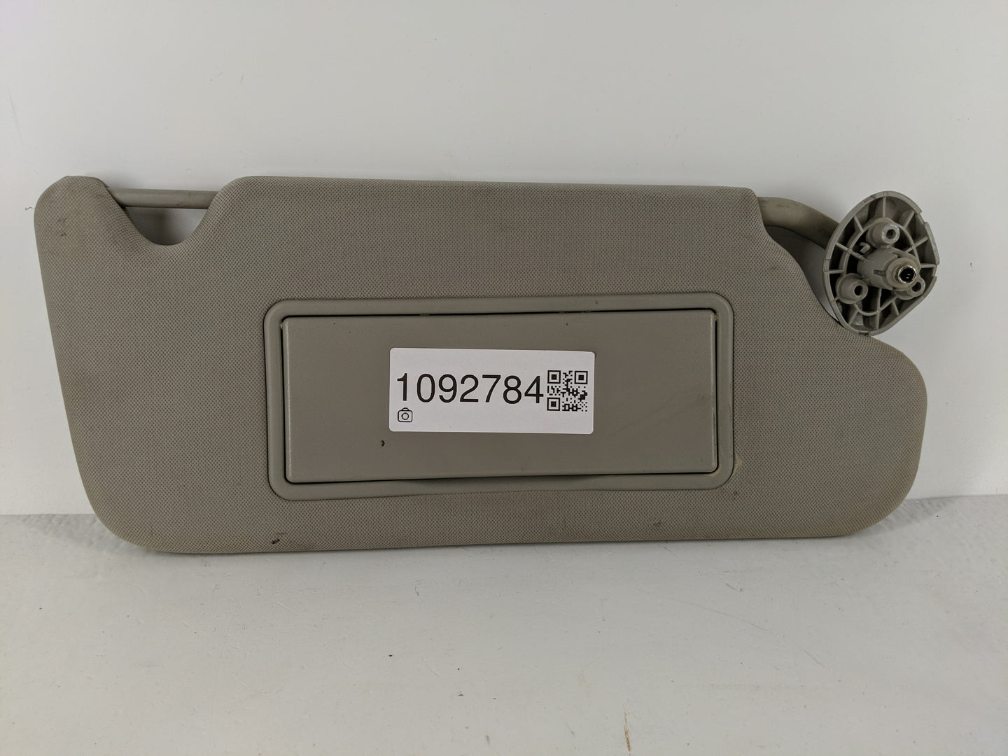 2006-2016 Chevrolet Impala Sun Visor Shade Replacement Passenger Right Mirror Fits OEM Used Auto Parts - Oemusedautoparts1.c