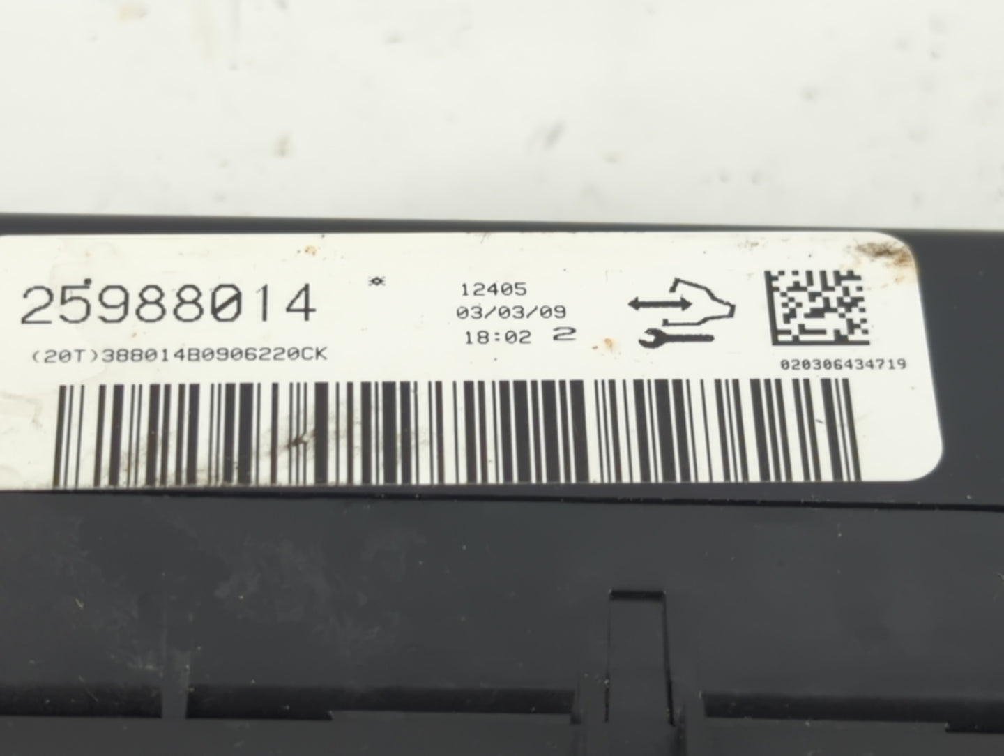 2006-2011 Chevrolet Impala Climate Control Module Temperature AC/Heater Replacement P/N:25988014 Fits OEM Used Auto Parts - 