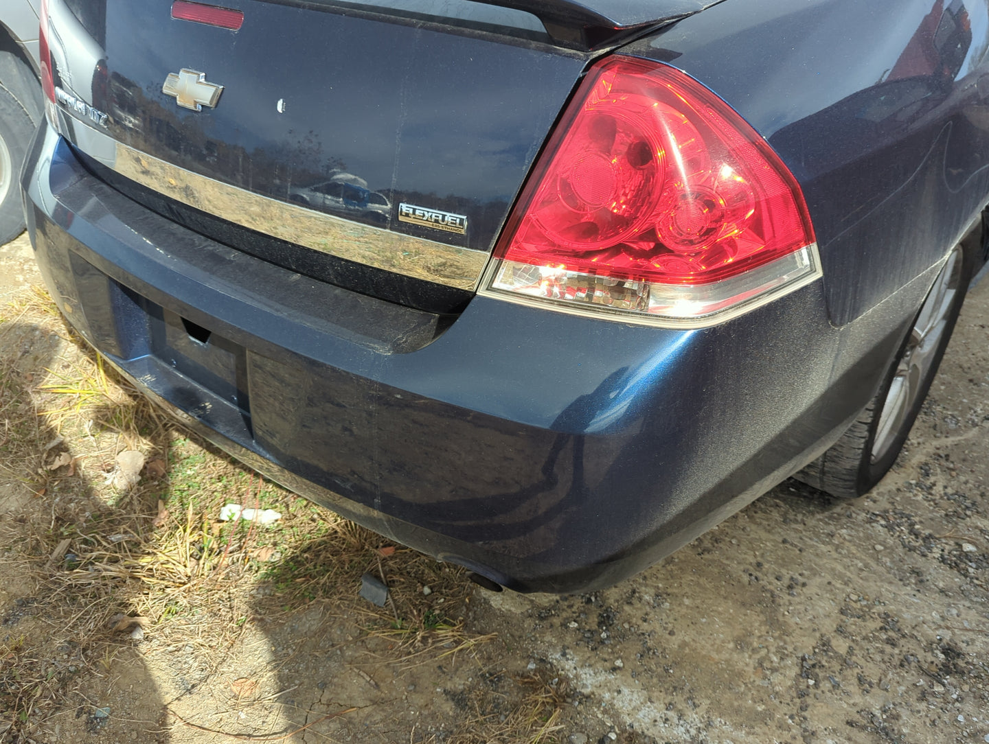 2006-2011 Chevrolet Impala Rear Bumper Assembly Oem 1225880 - Oemusedautoparts1.com
