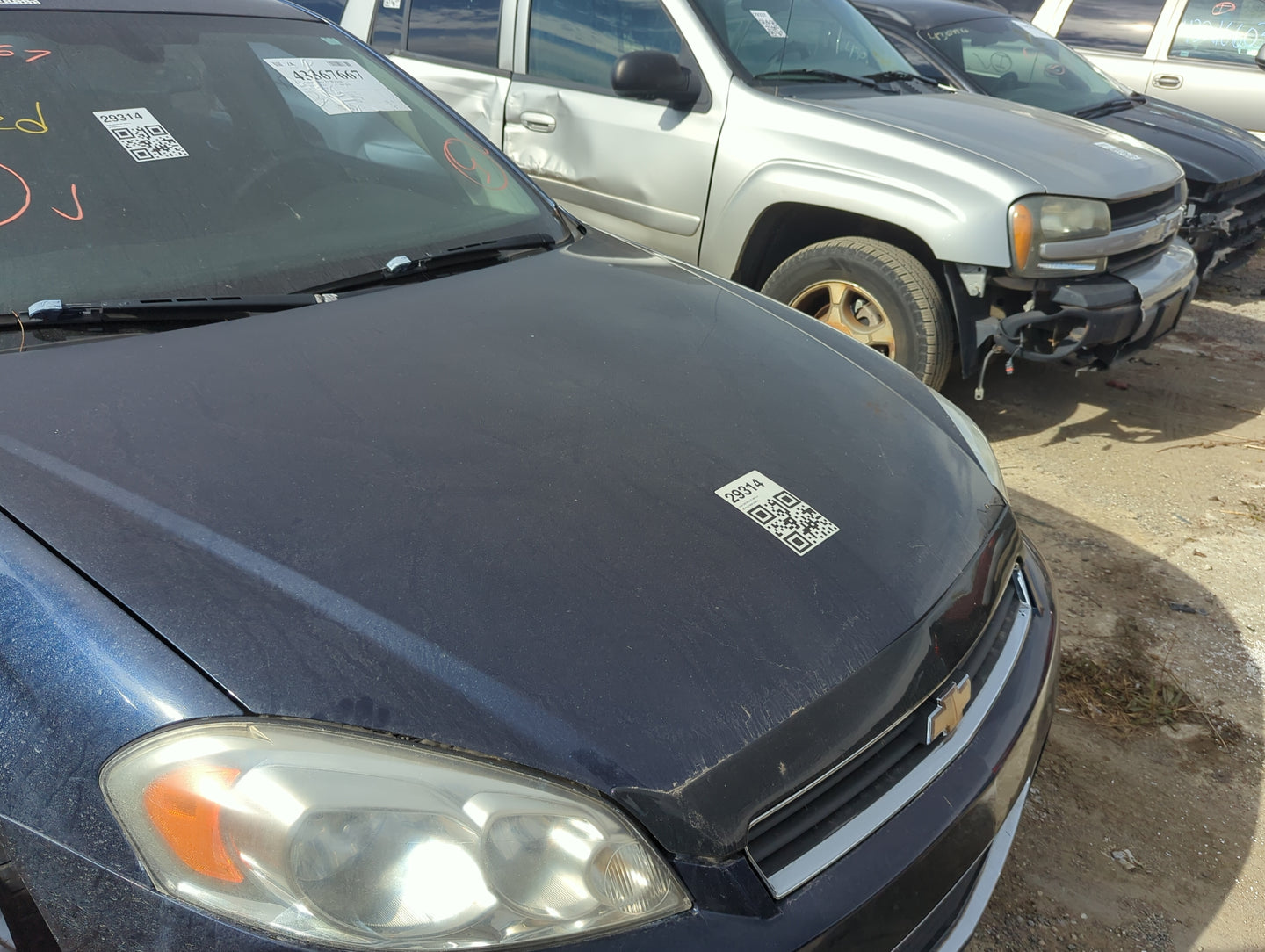 2006-2016 Chevrolet Impala Hood Oem 1225900 - Oemusedautoparts1.com