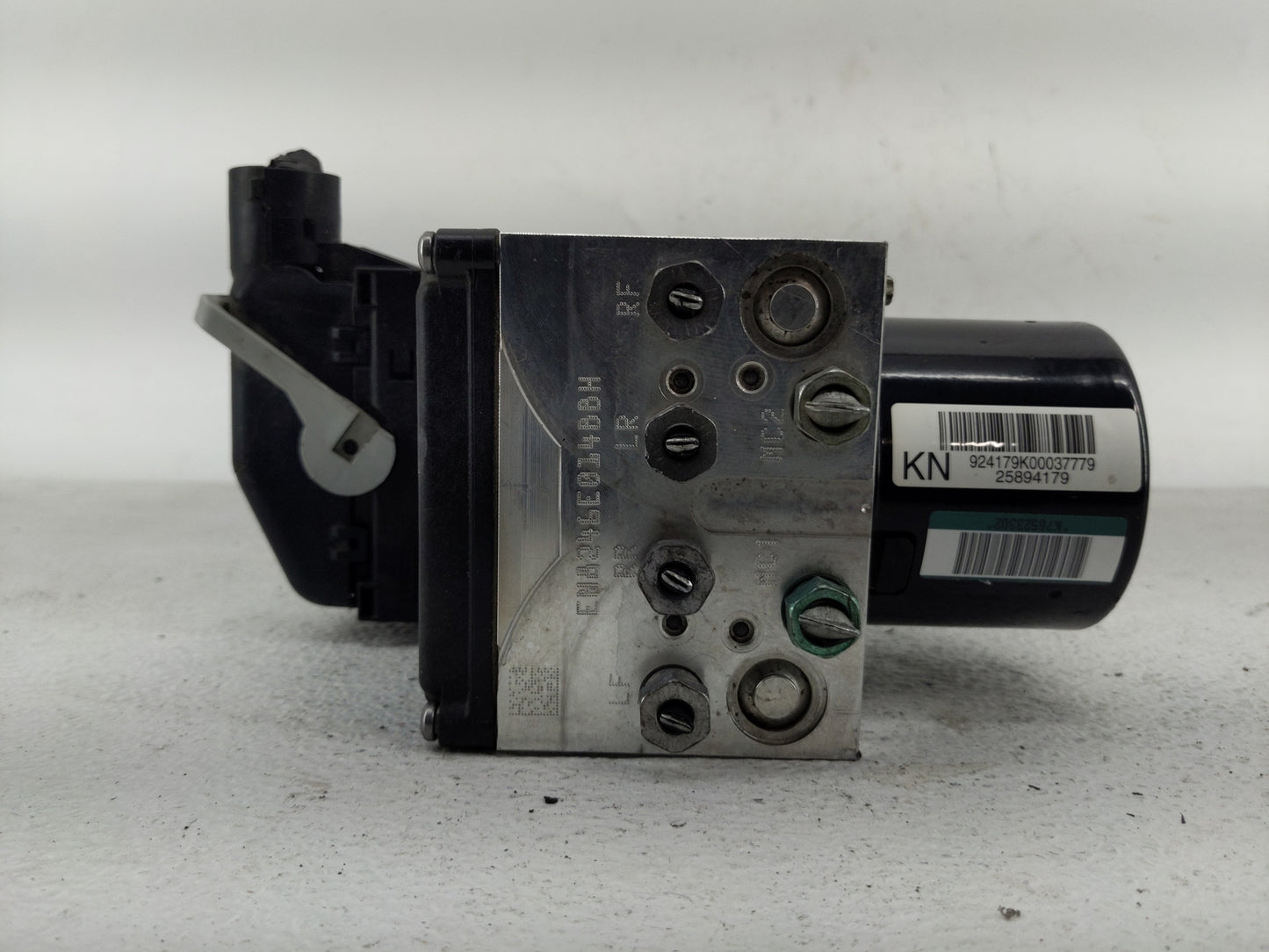 2008-2011 Chevrolet Impala ABS Pump Control Module Replacement P/N:P25894182 Fits Fits 2008 2009 2010 2011 OEM Used Auto Par