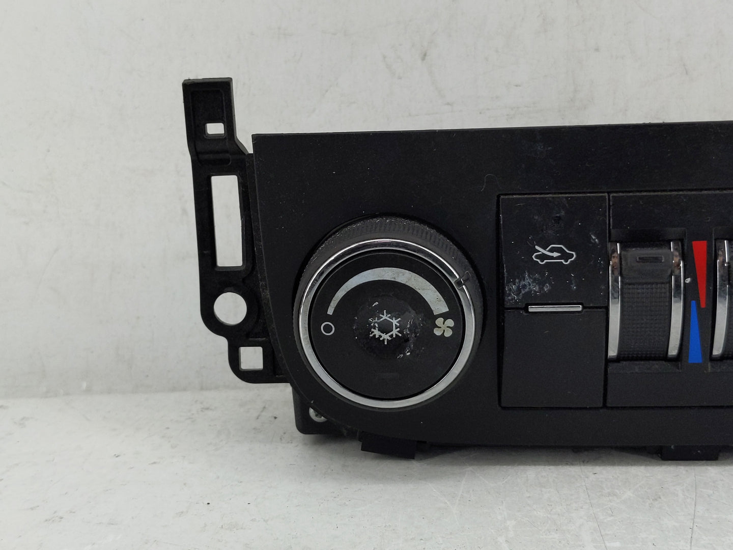 2006-2011 Chevrolet Impala Climate Control Module Temperature AC/Heater Replacement P/N:20800257 Fits OEM Used Auto Parts - 