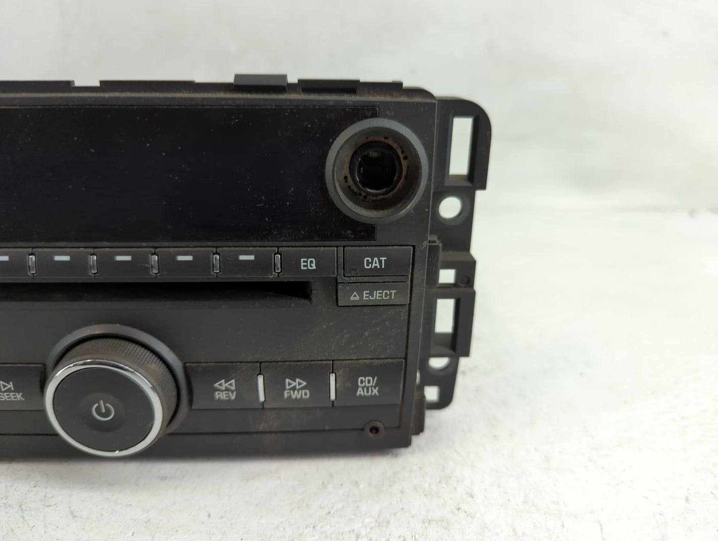 2009 Chevrolet Impala Radio AM FM Cd Player Receiver Replacement P/N:25980720 Fits OEM Used Auto Parts - Oemusedautoparts1.c