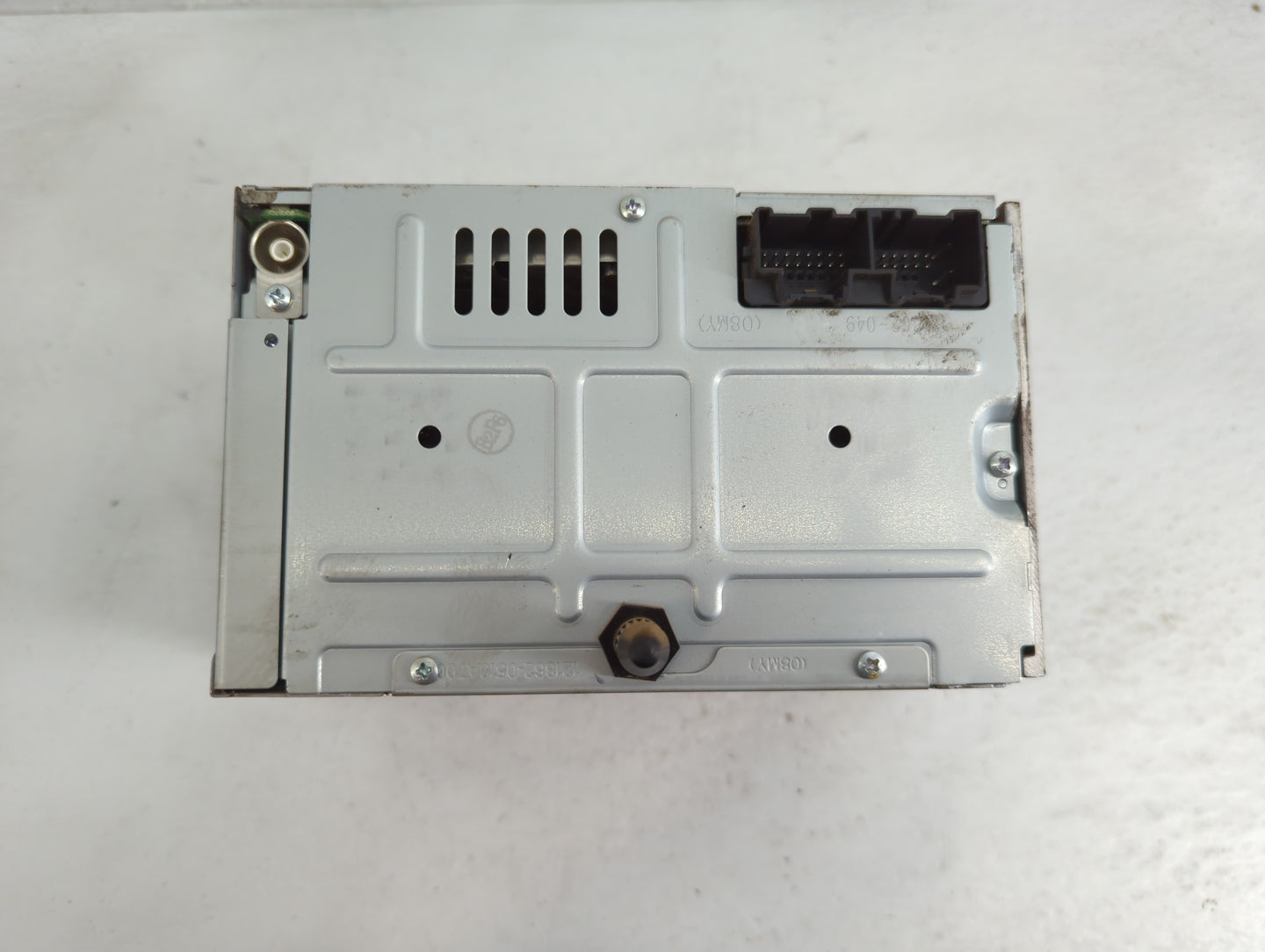2009 Chevrolet Impala Radio AM FM Cd Player Receiver Replacement P/N:25980720 Fits OEM Used Auto Parts - Oemusedautoparts1.c