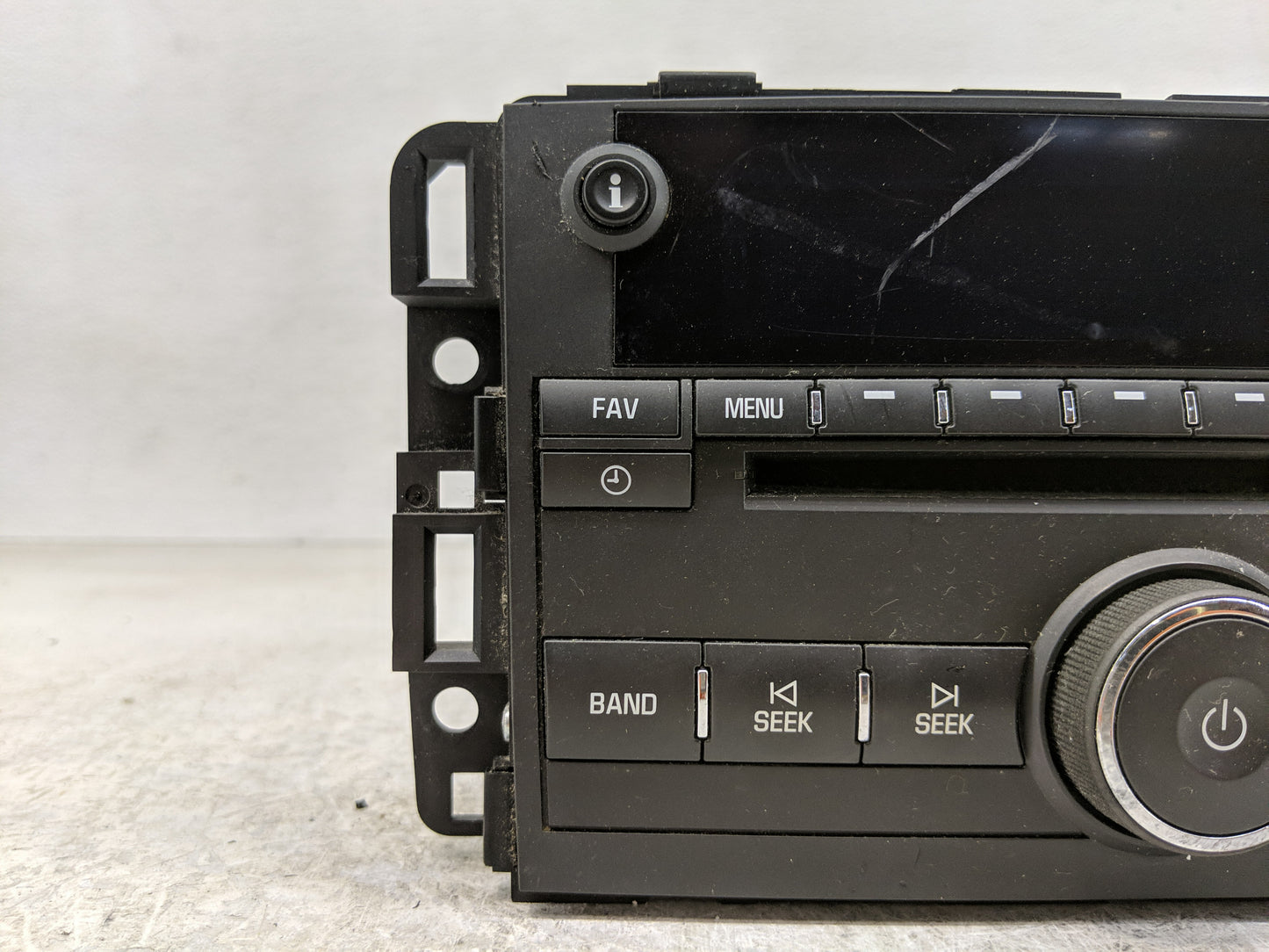 2009-2010 Chevrolet Impala Radio AM FM Cd Player Receiver Replacement Fits Fits 2009 2010 OEM Used Auto Parts - Oemusedautop