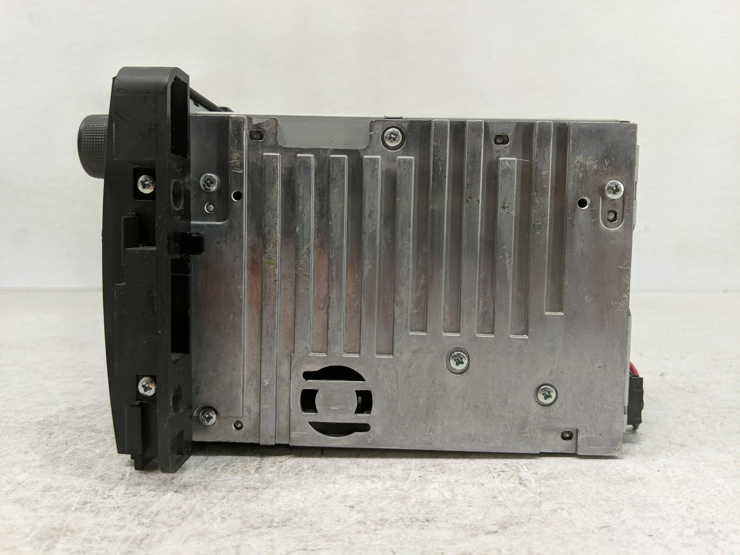 2009-2010 Chevrolet Impala Radio AM FM Cd Player Receiver Replacement Fits Fits 2009 2010 OEM Used Auto Parts - Oemusedautop